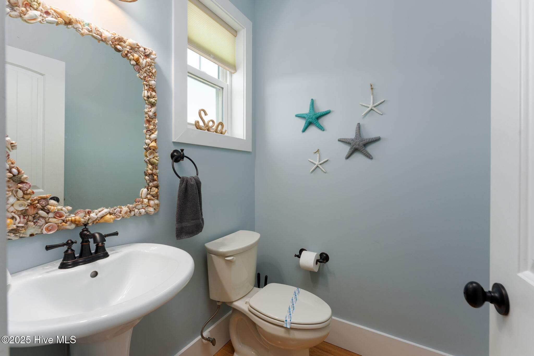 100537095 | Photo 16