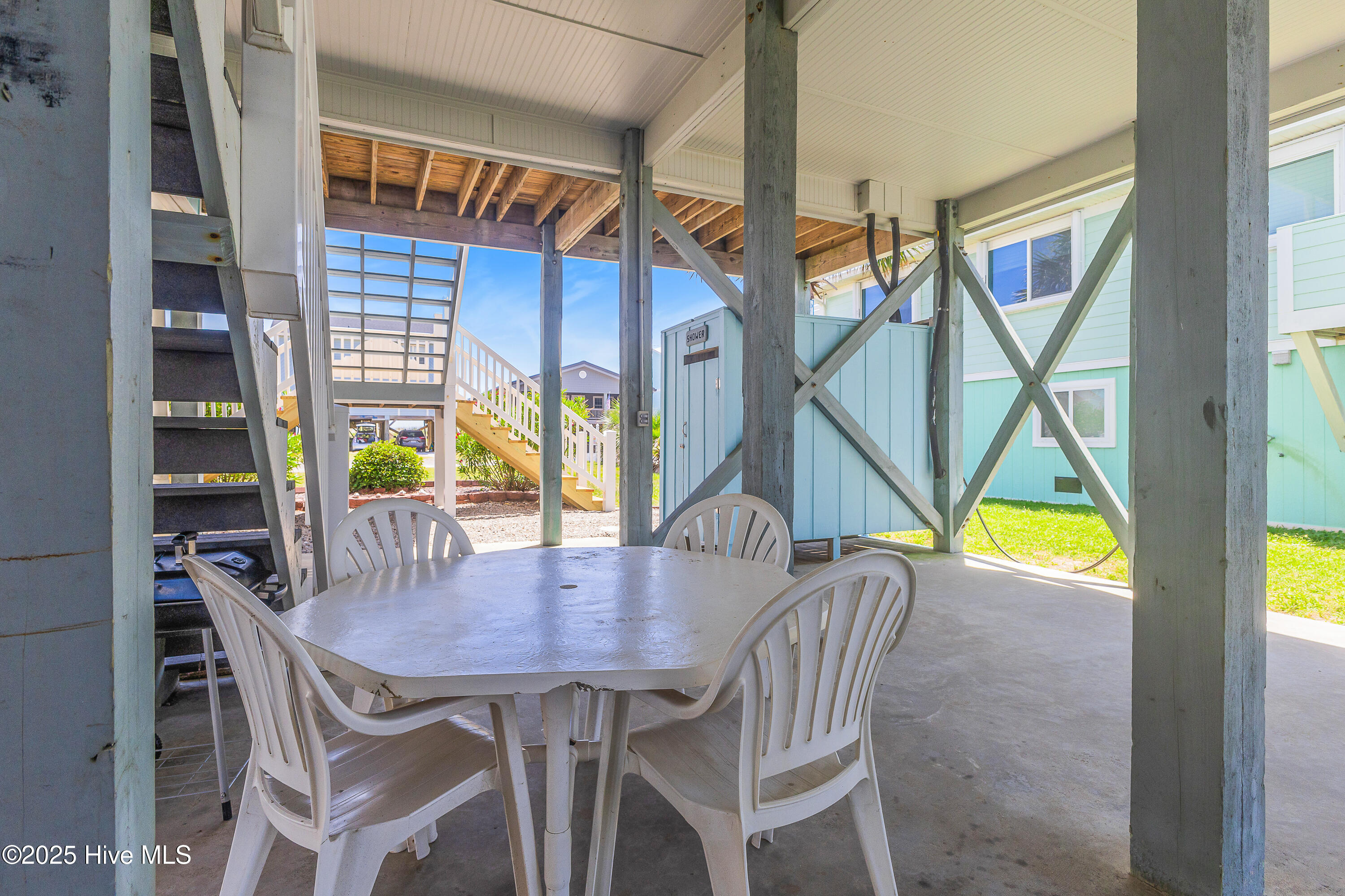 100515525 | Photo 38