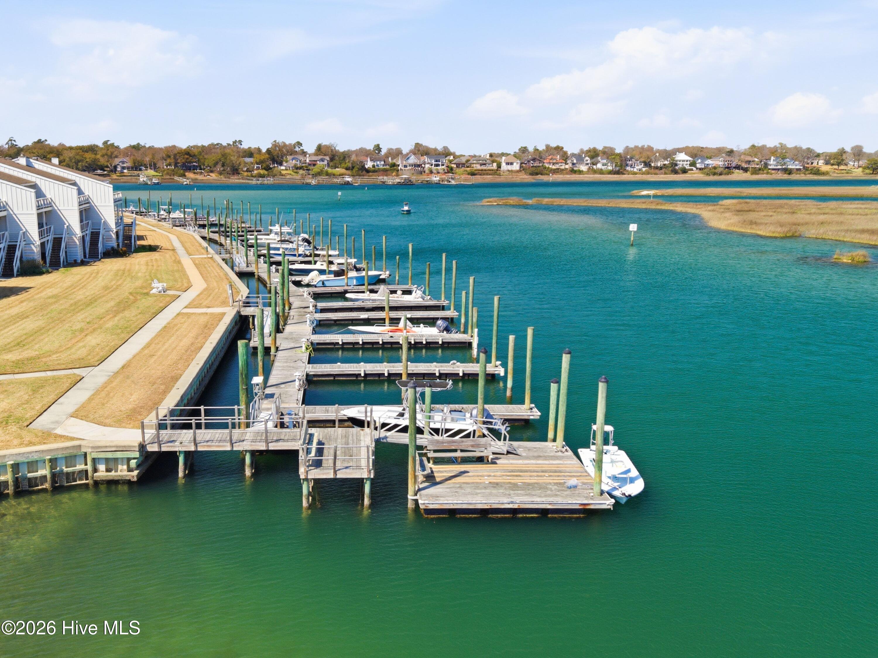 100559841 | Photo 34