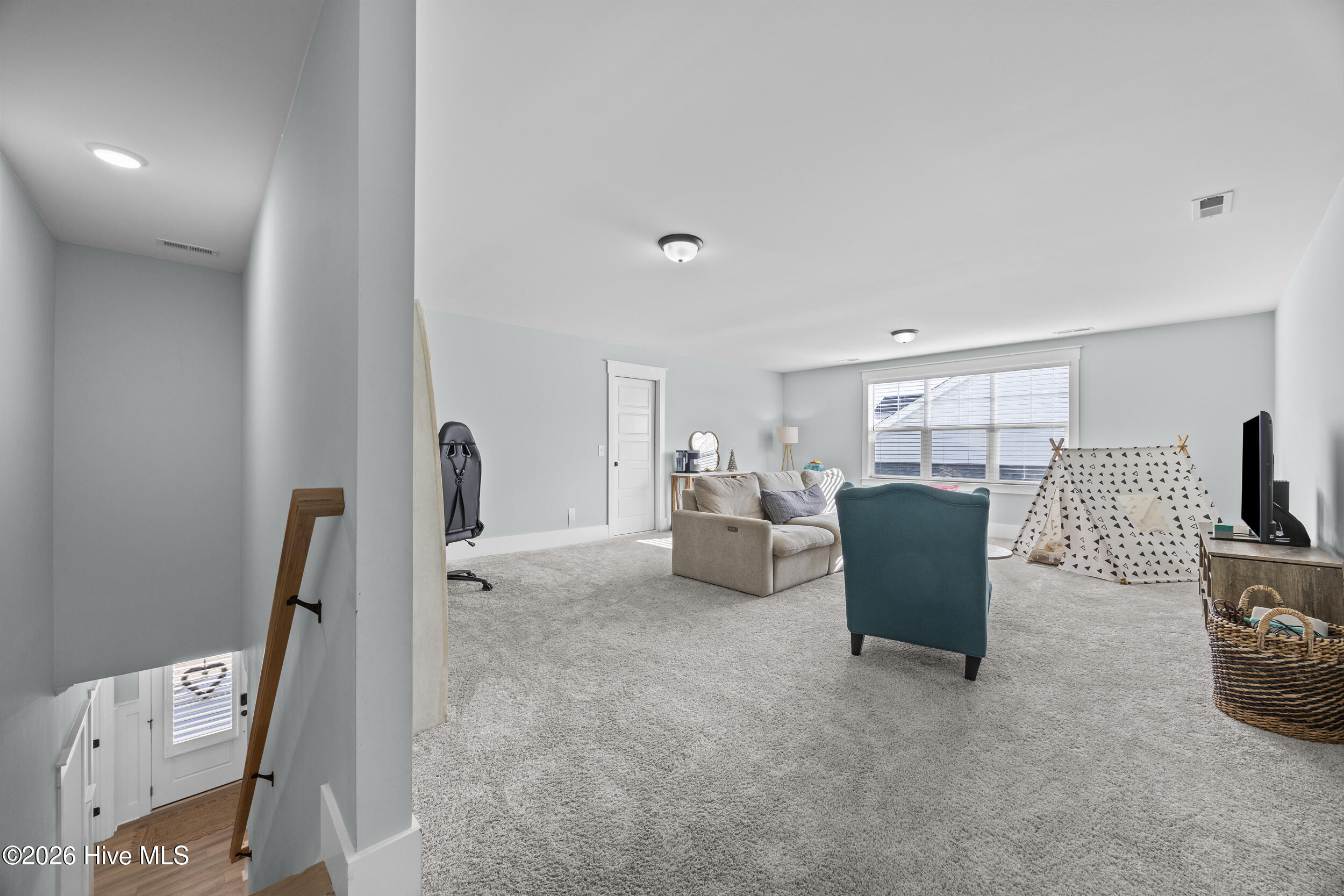 100552047 | Photo 25