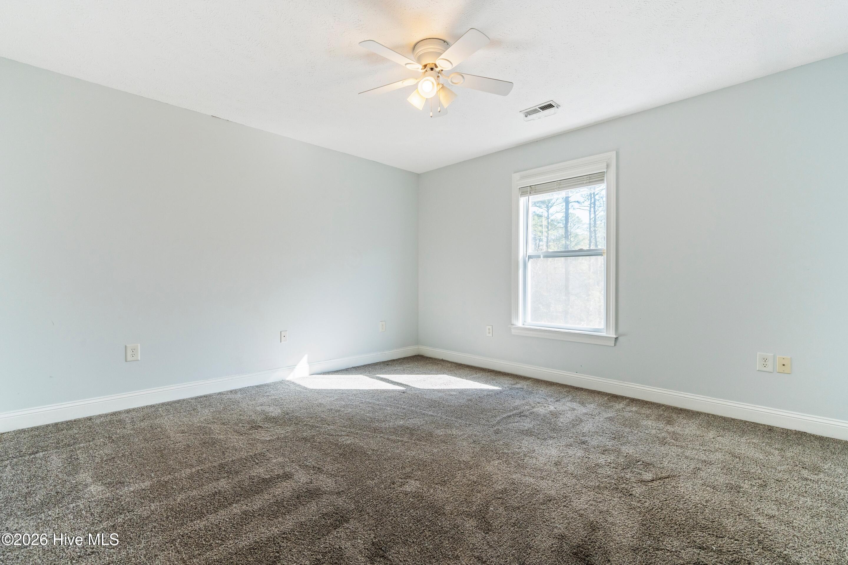 100550661 | Photo 62