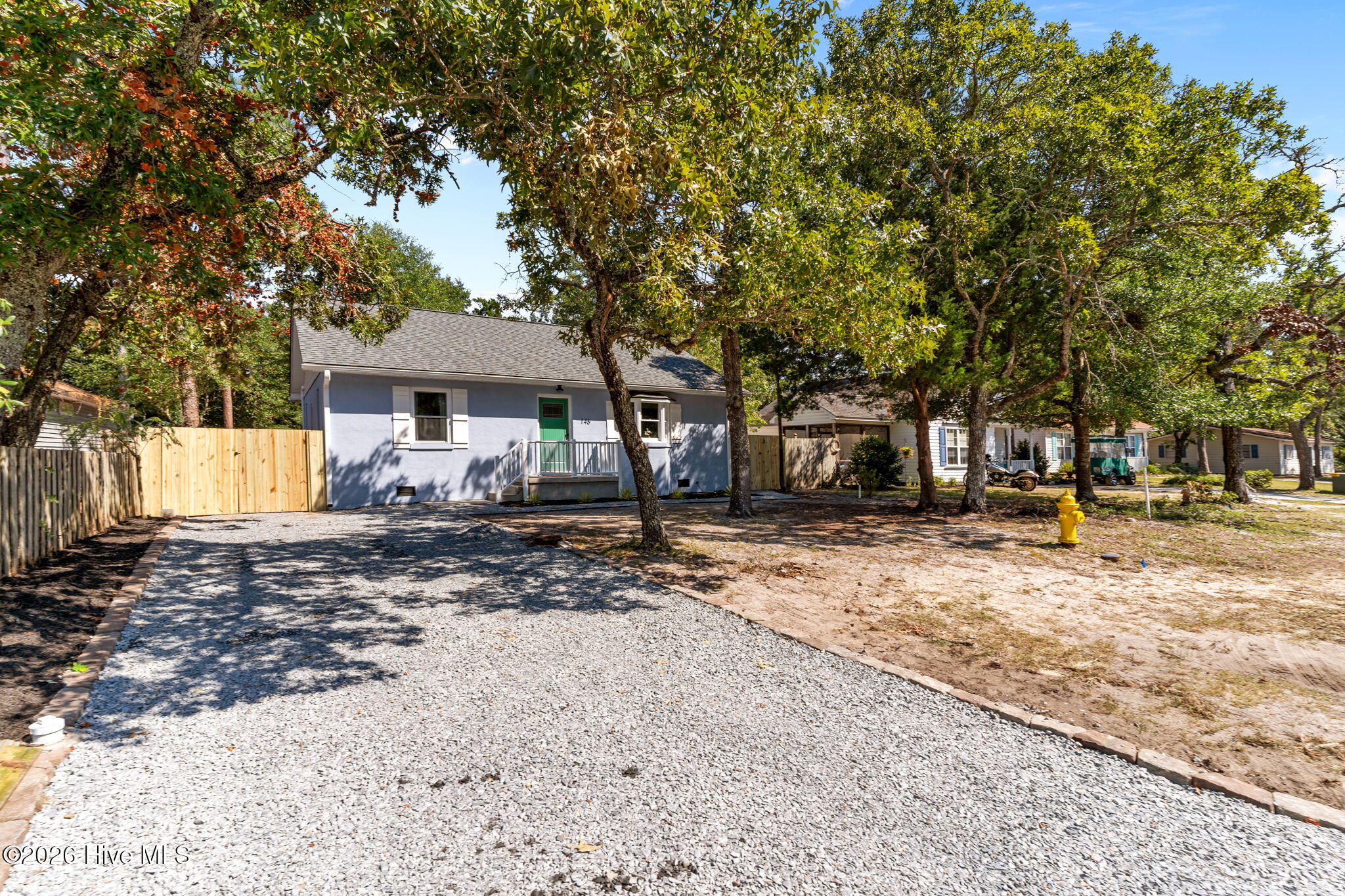 100563030 | Photo 43