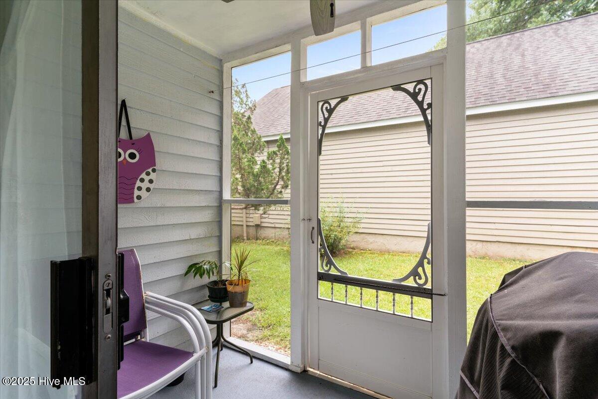 100557391 | Photo 10