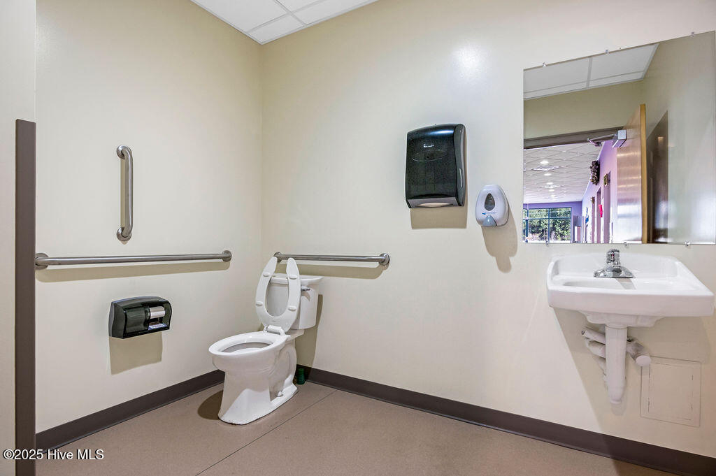 4275 Western Boulevard, Jacksonville, NC, 28546