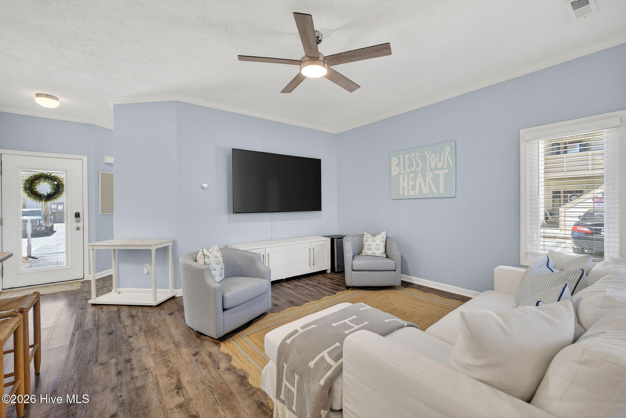 100562760 | Photo 18