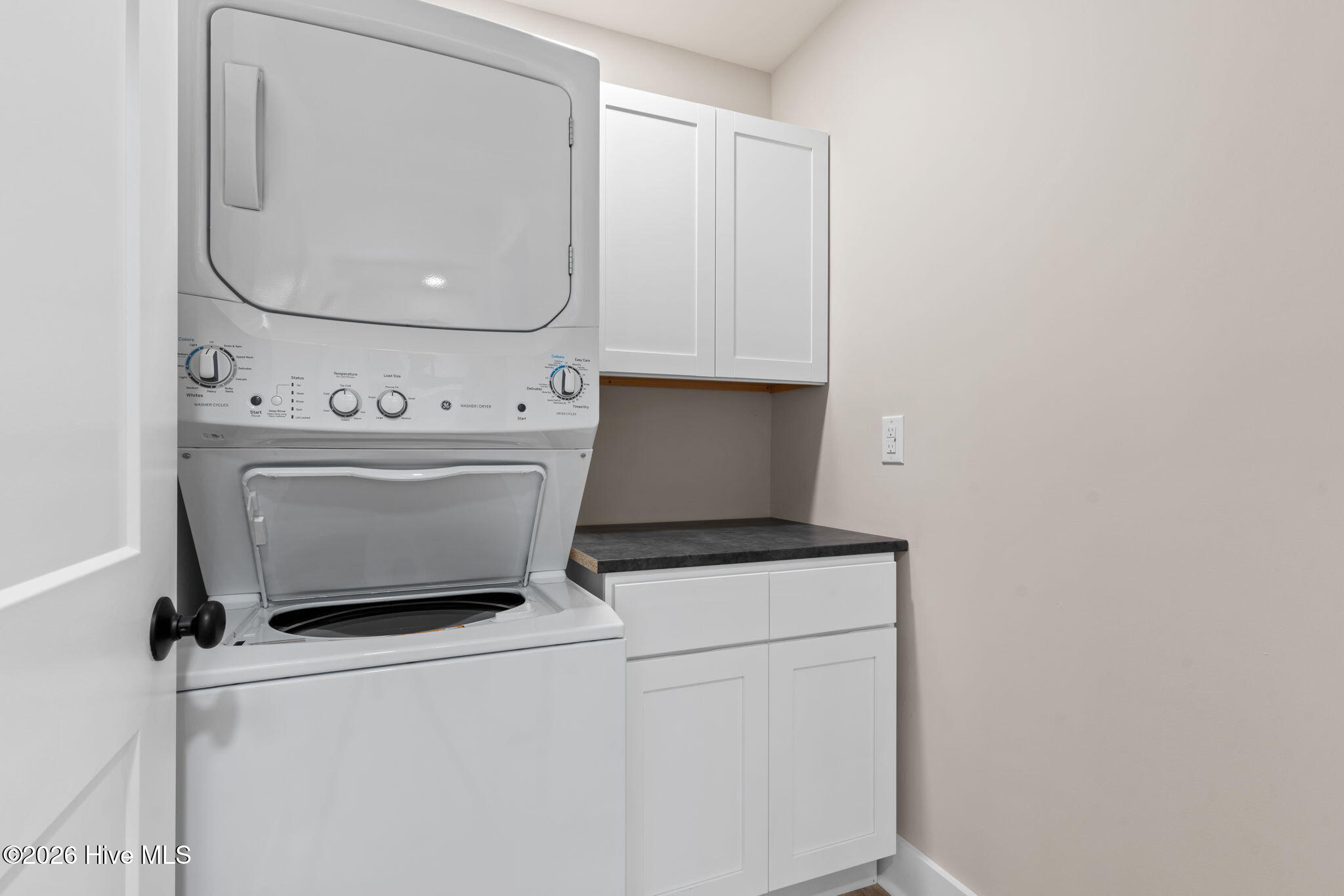 100553230 | Photo 19