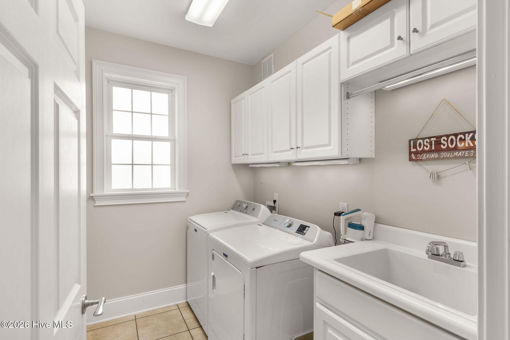 100557018 | Photo 42