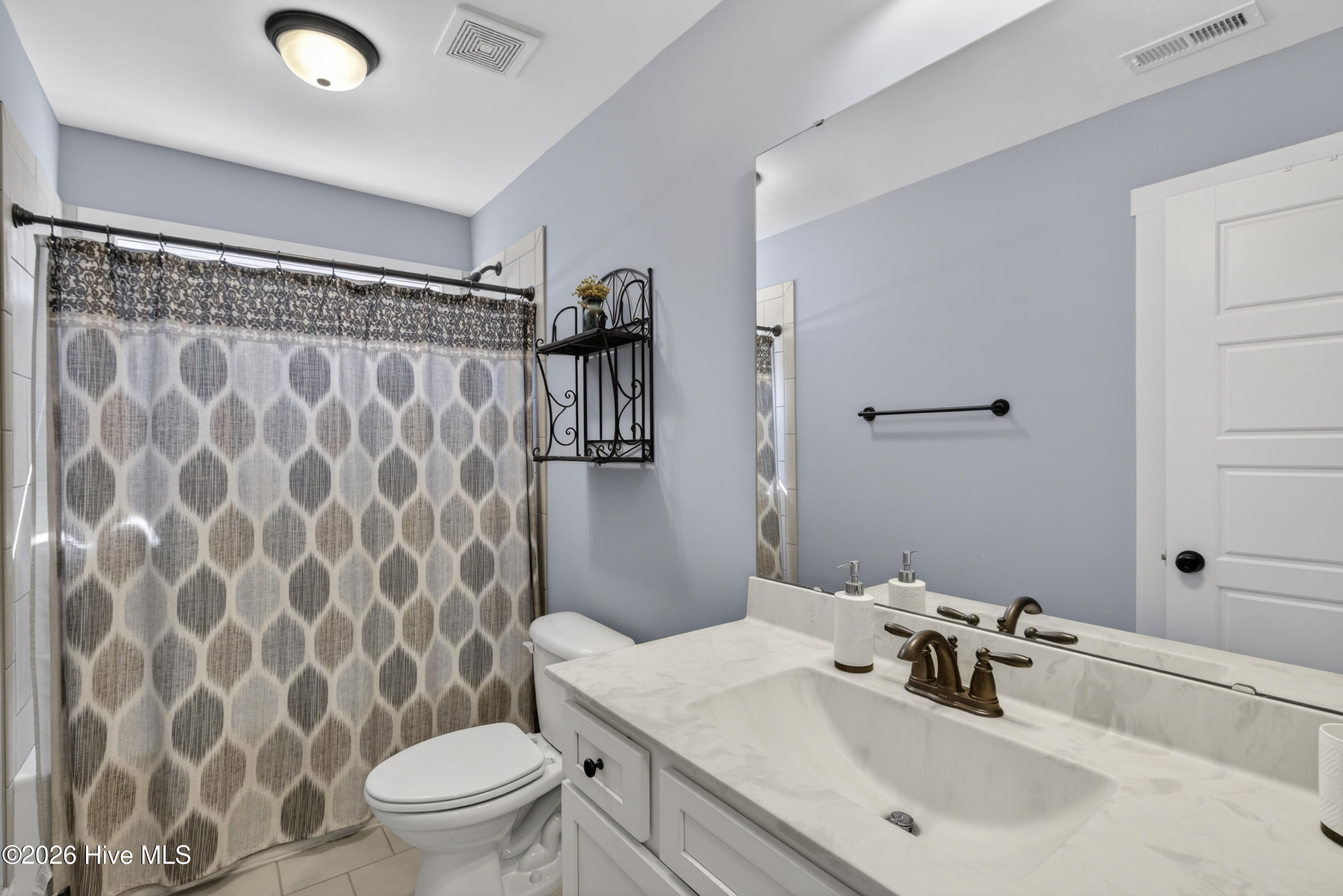 100555672 | Photo 35