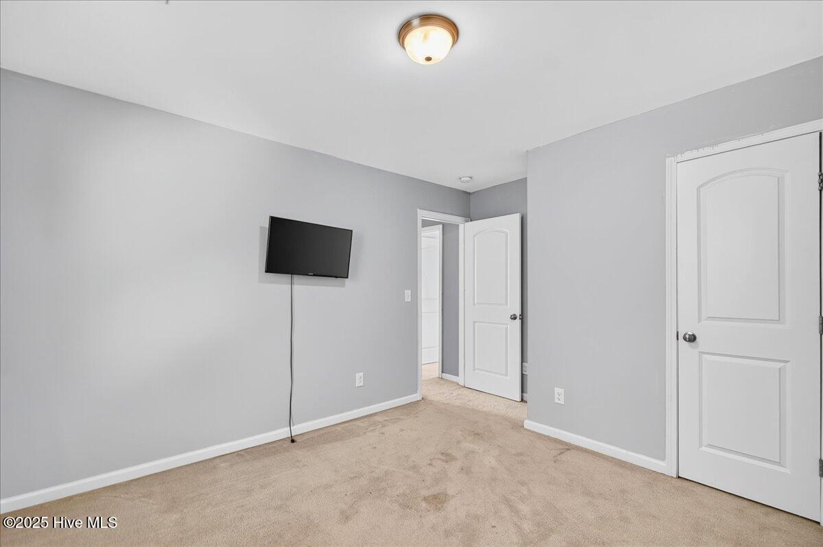 100537745 | Photo 22