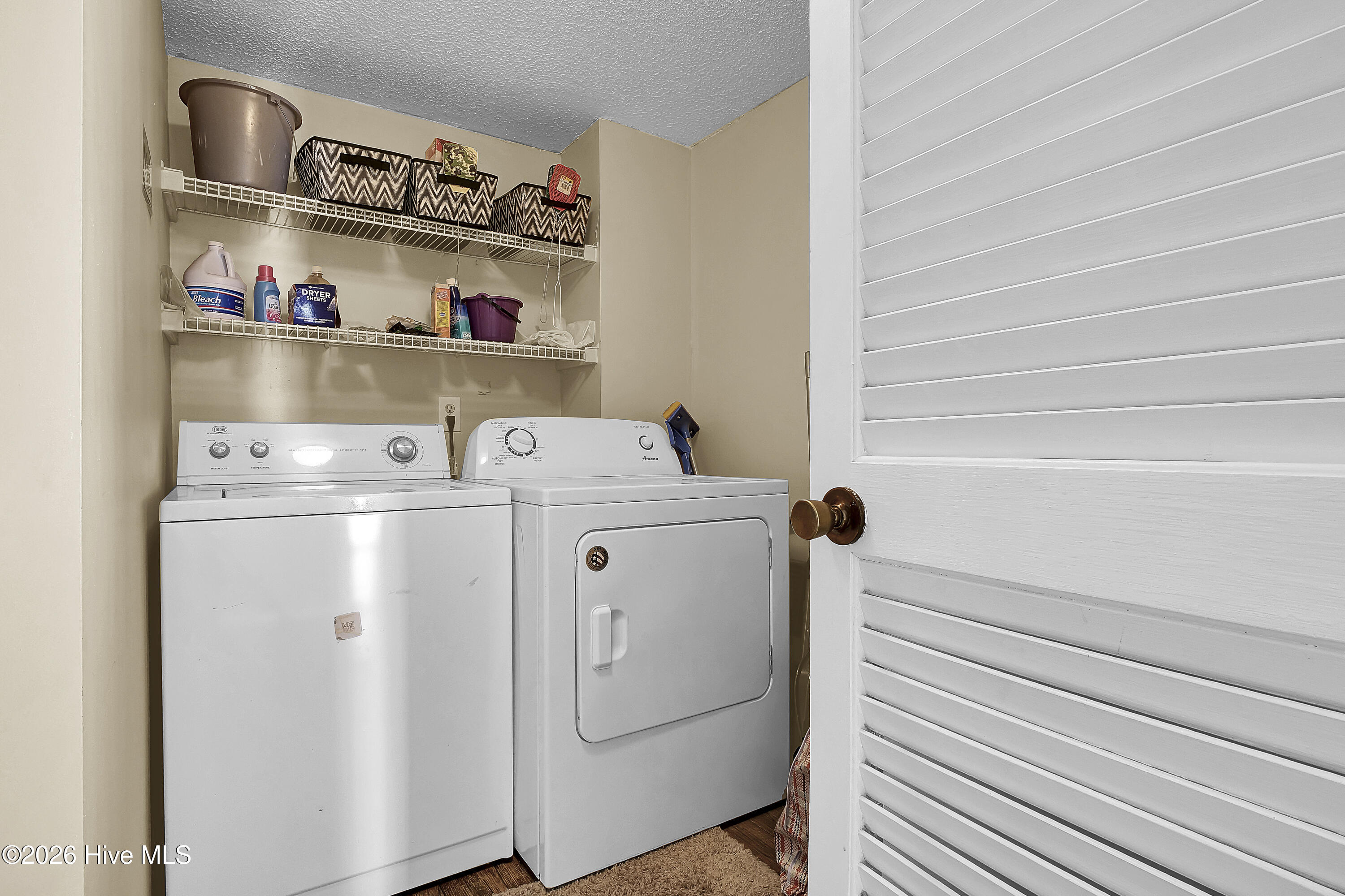 100550859 | Photo 19