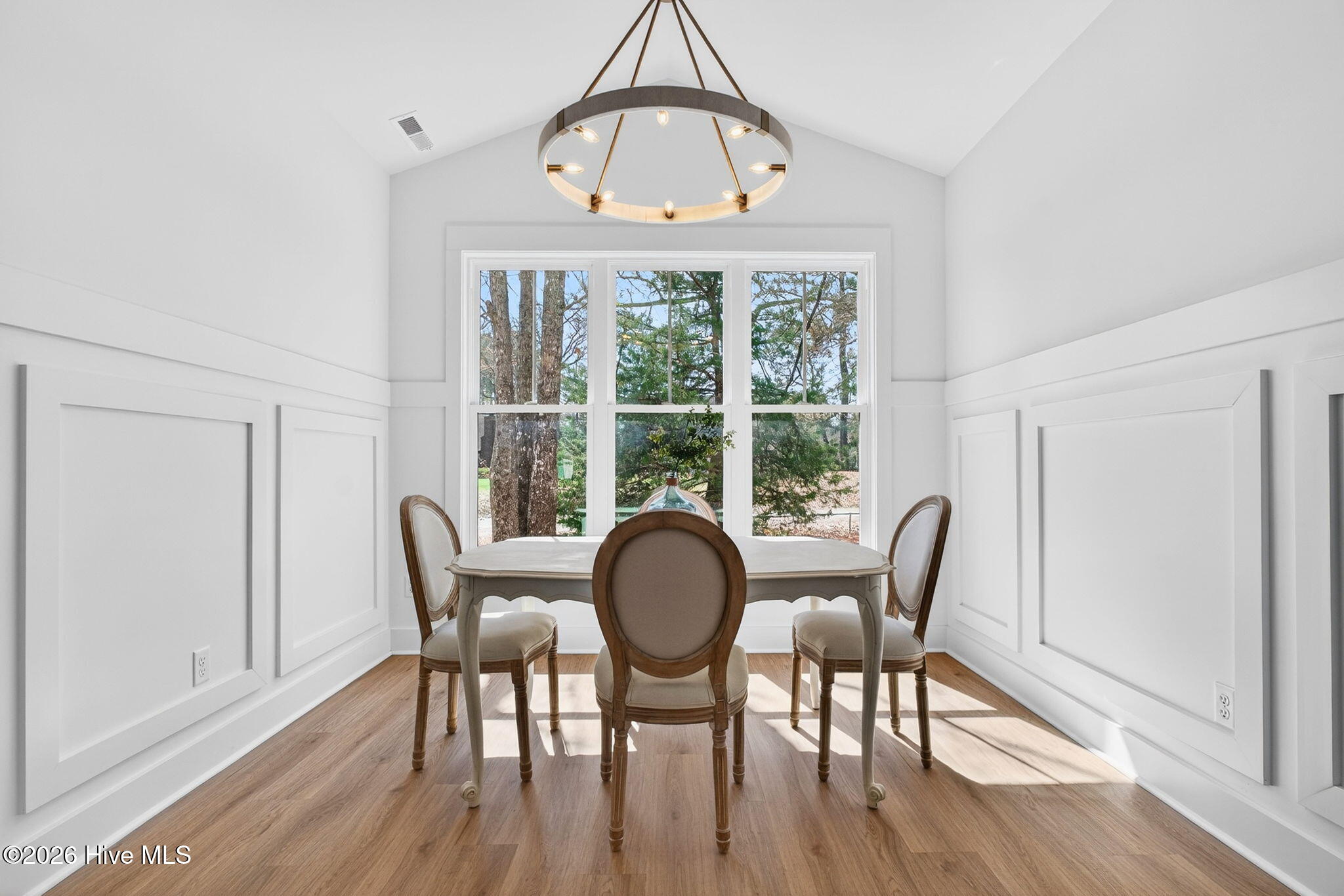 100559377 | Photo 14