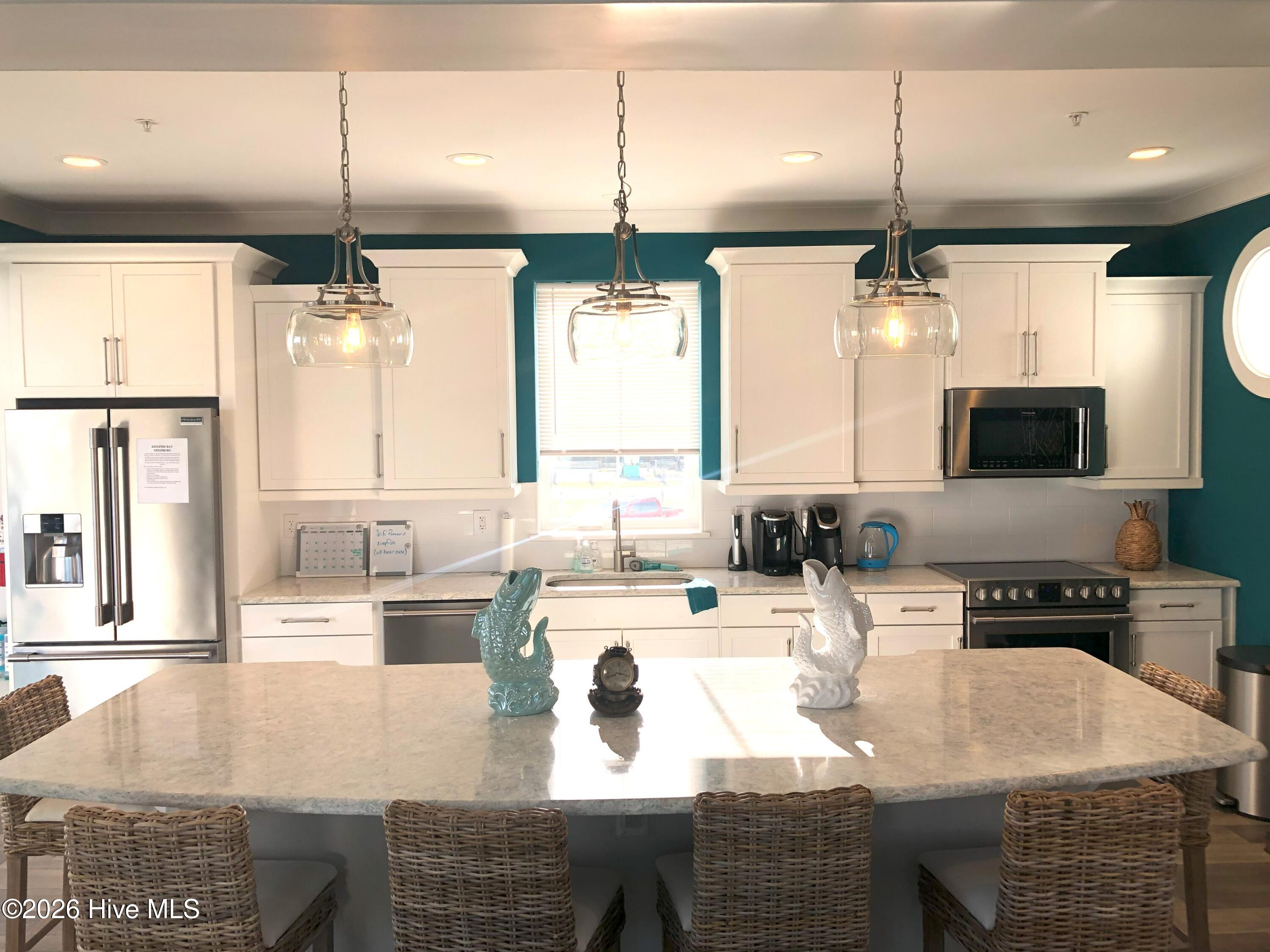 100559730 | Photo 59