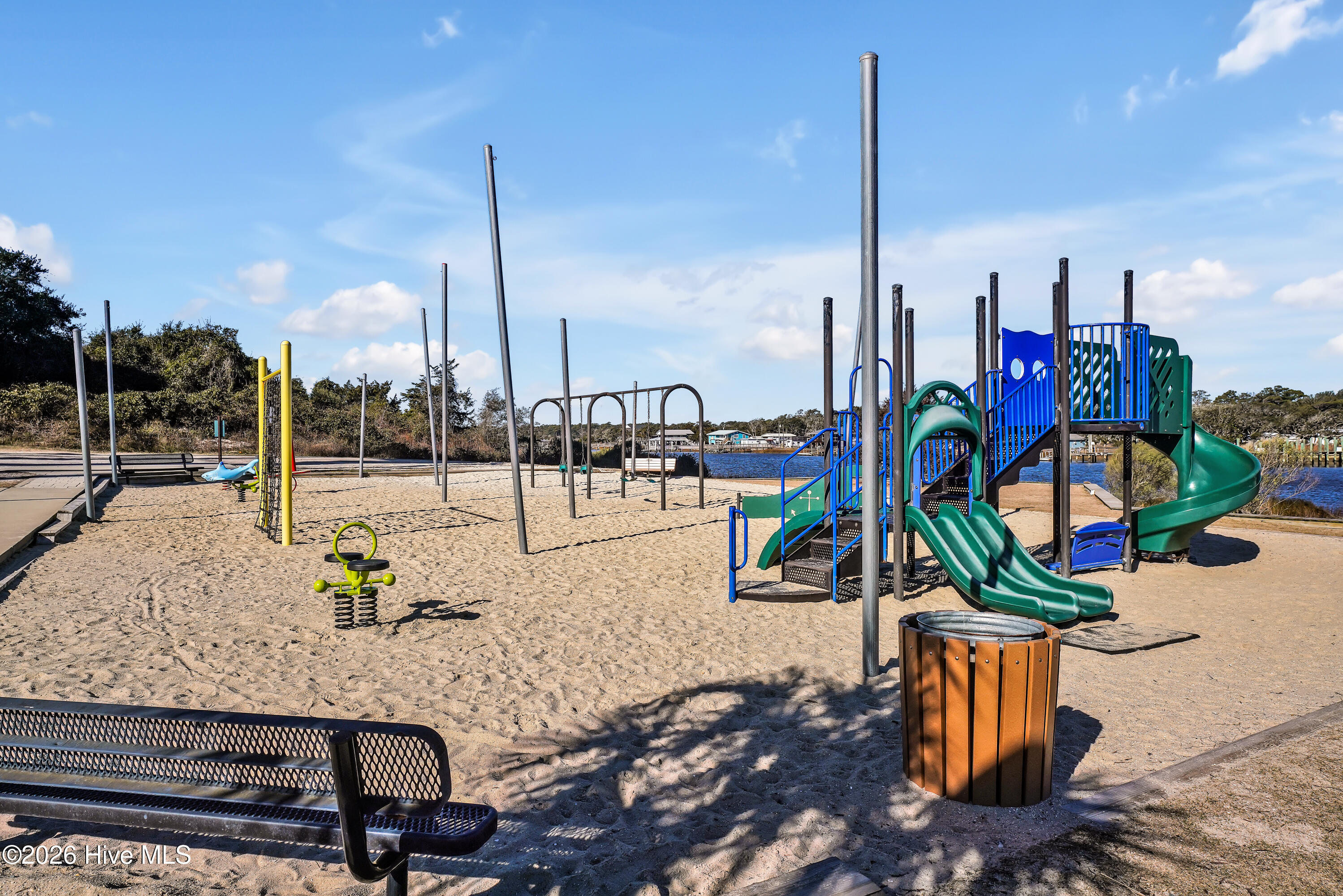 100555015 | Photo 66