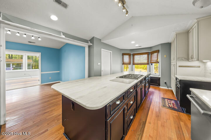 9314 Doris Drive,Oriental