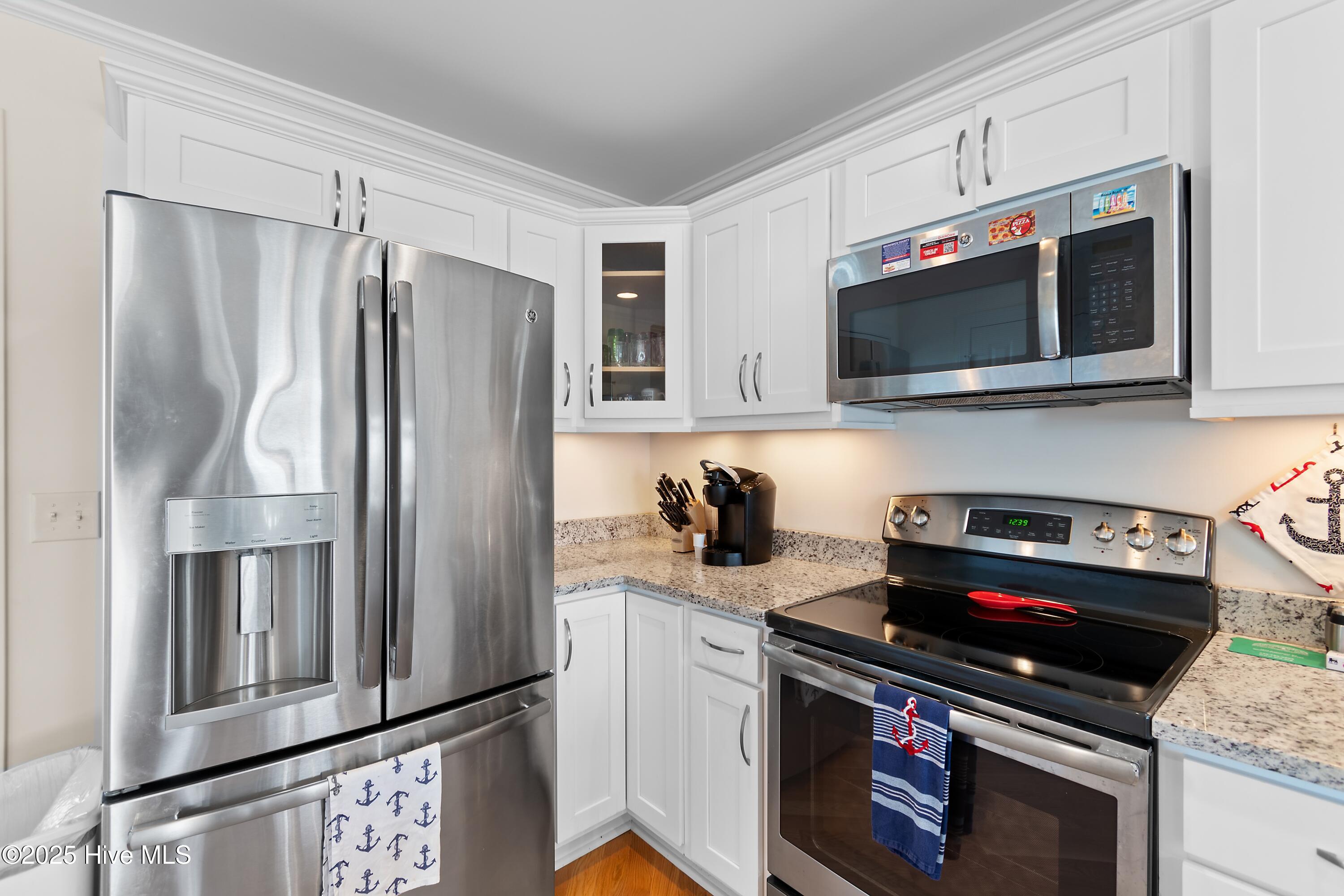 100534441 | Photo 18