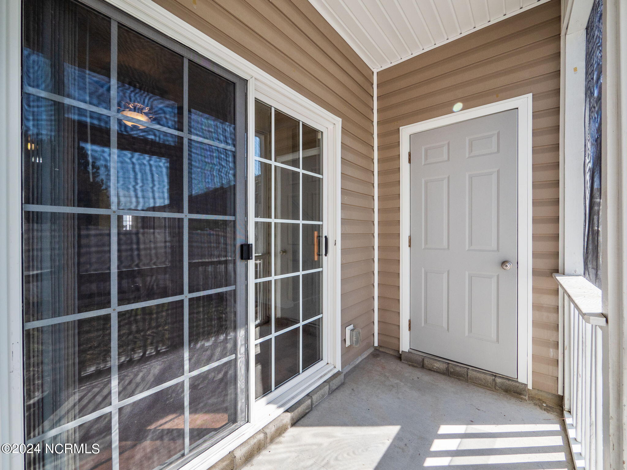 100544508 | Photo 22