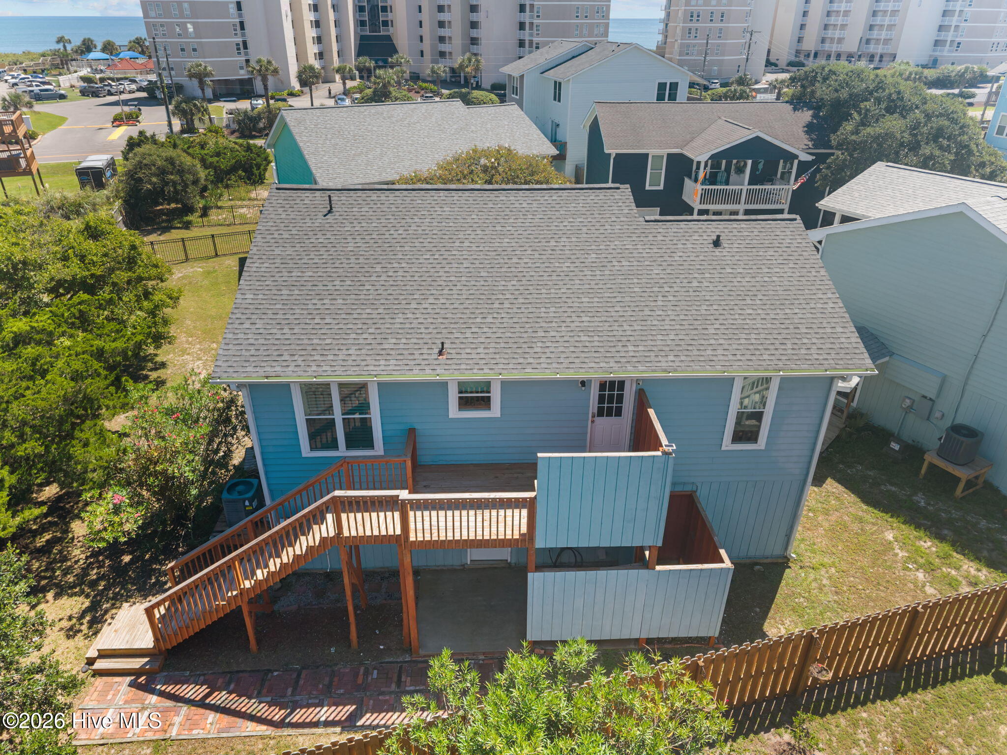 100551166 | Photo 44