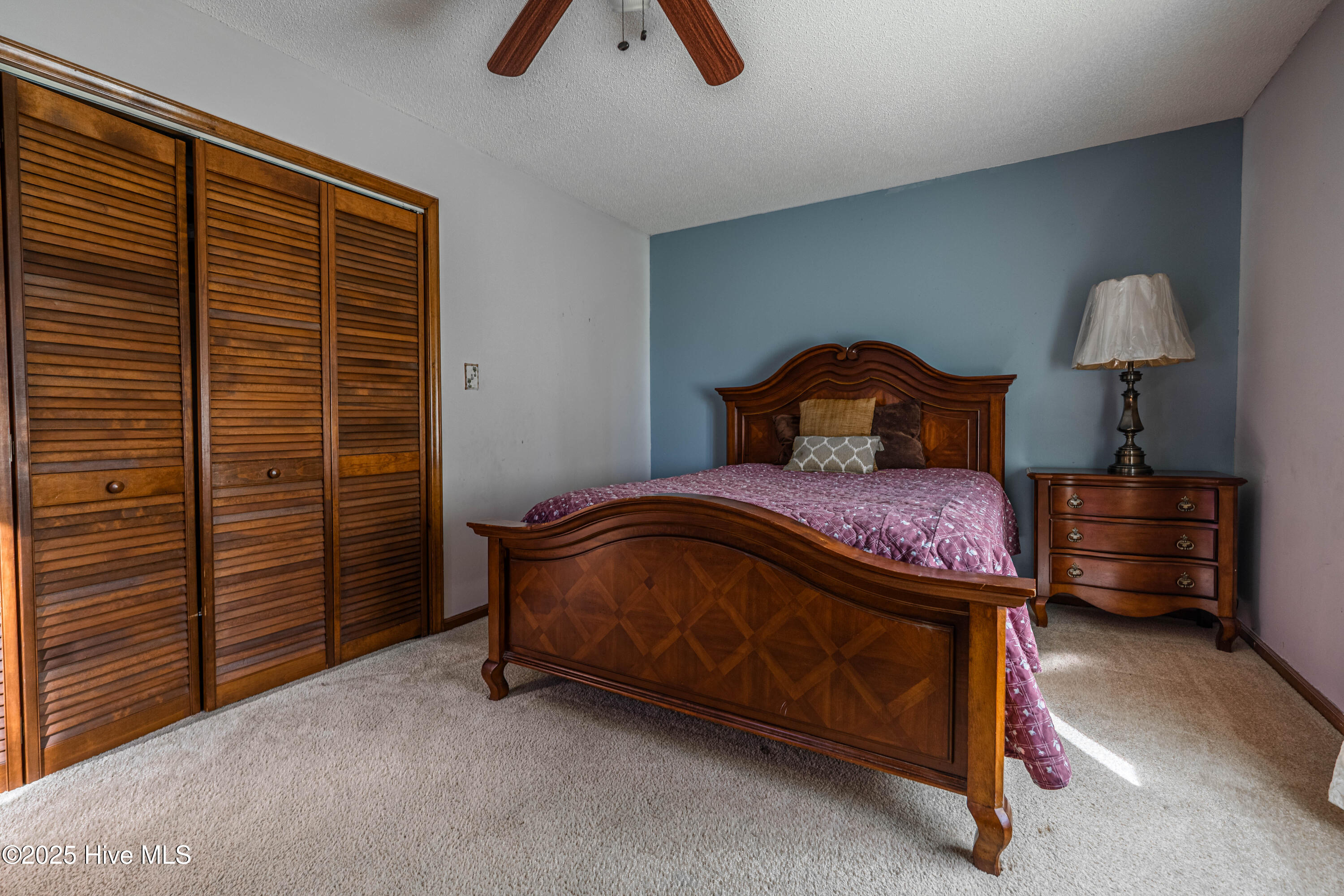 100536472 | Photo 33