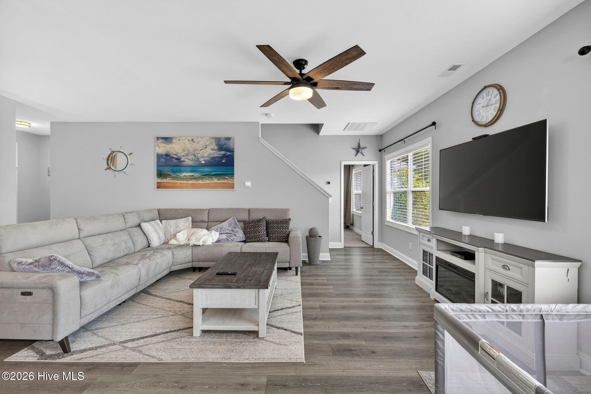 100570074 | Photo 10