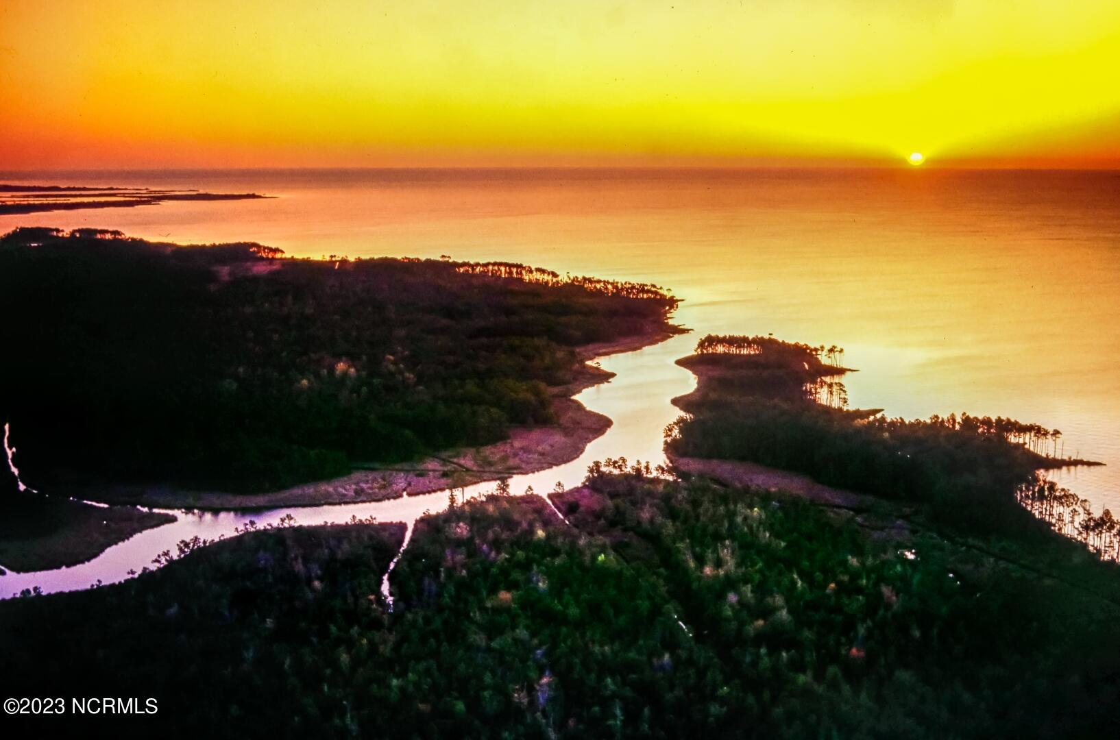 175 River Watch Road, Oriental, NC, 28571