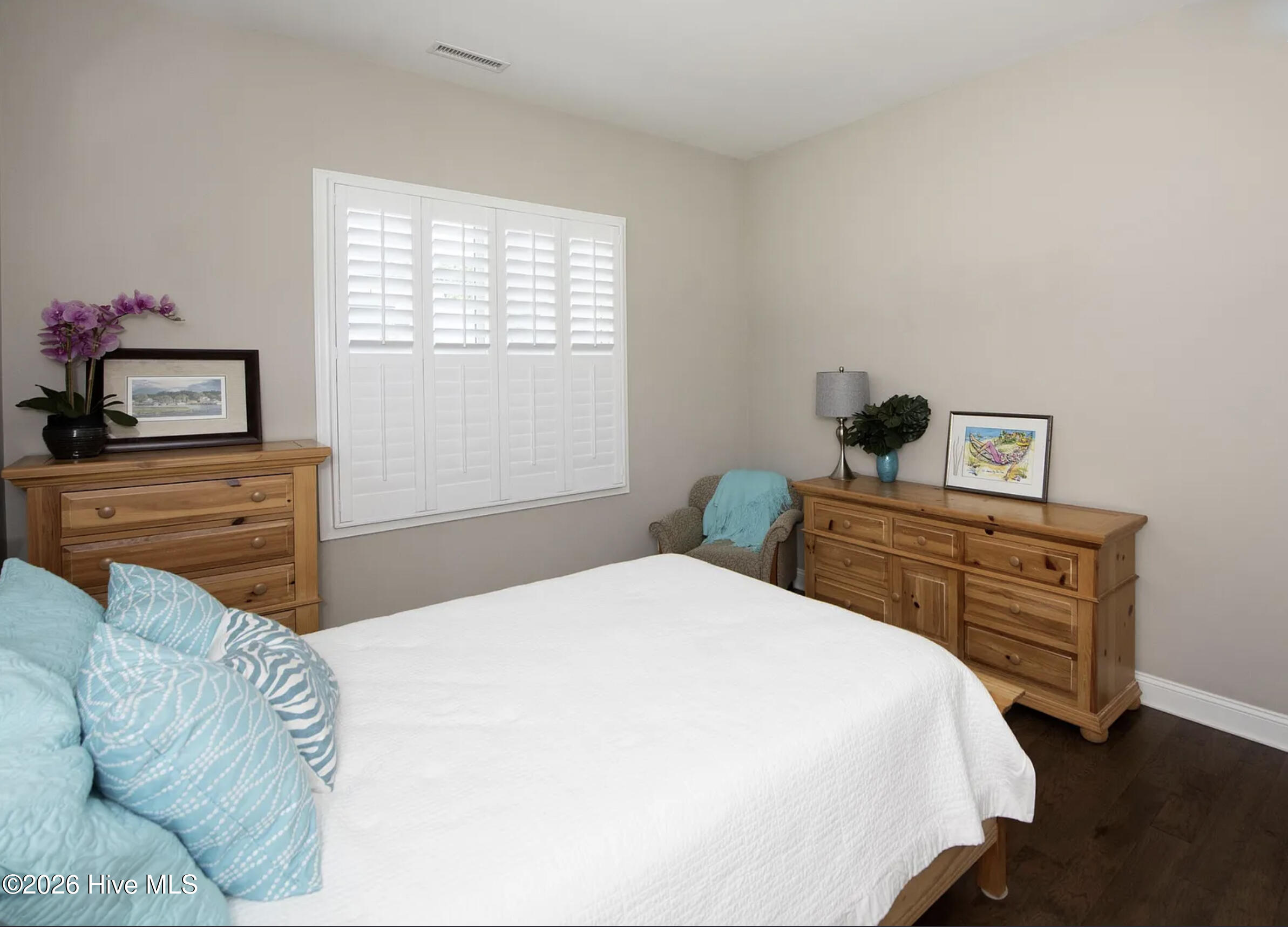 100563129 | Photo 29