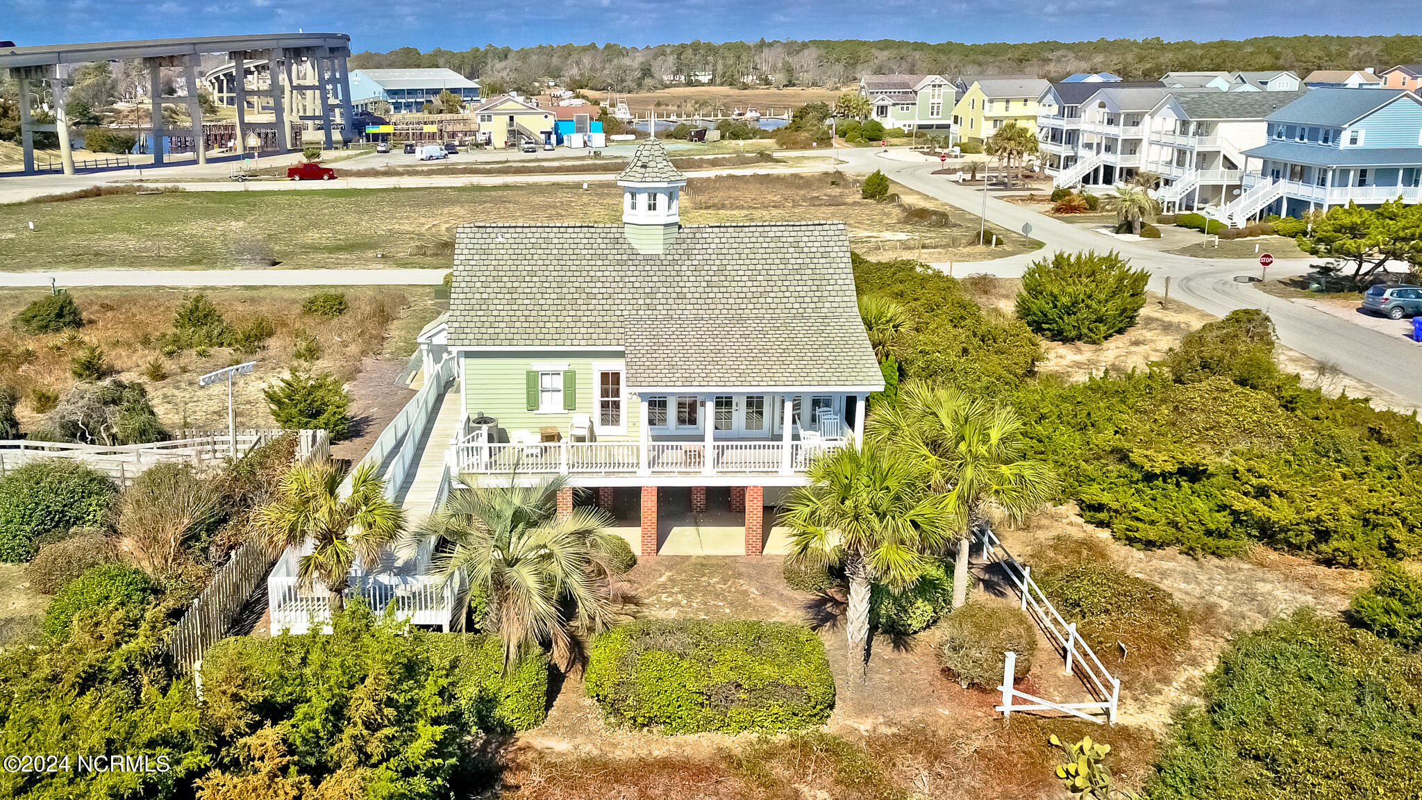 100460622 | Photo 36