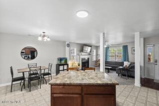 100552860 | Photo 13