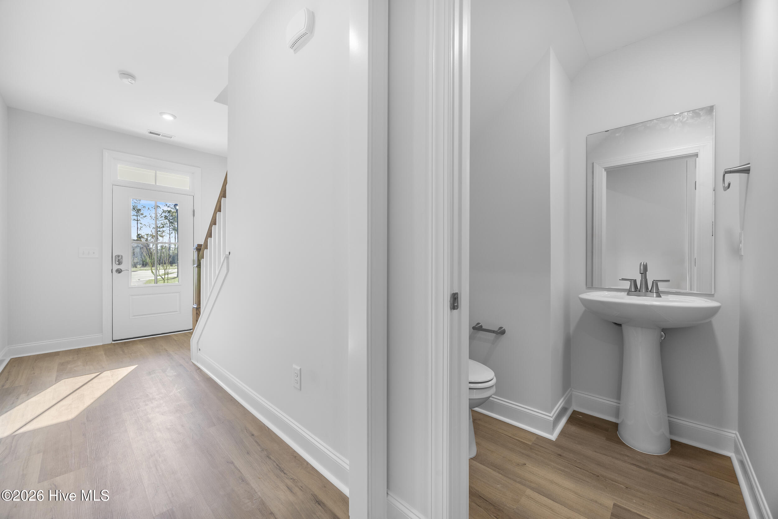 100527051 | Photo 14