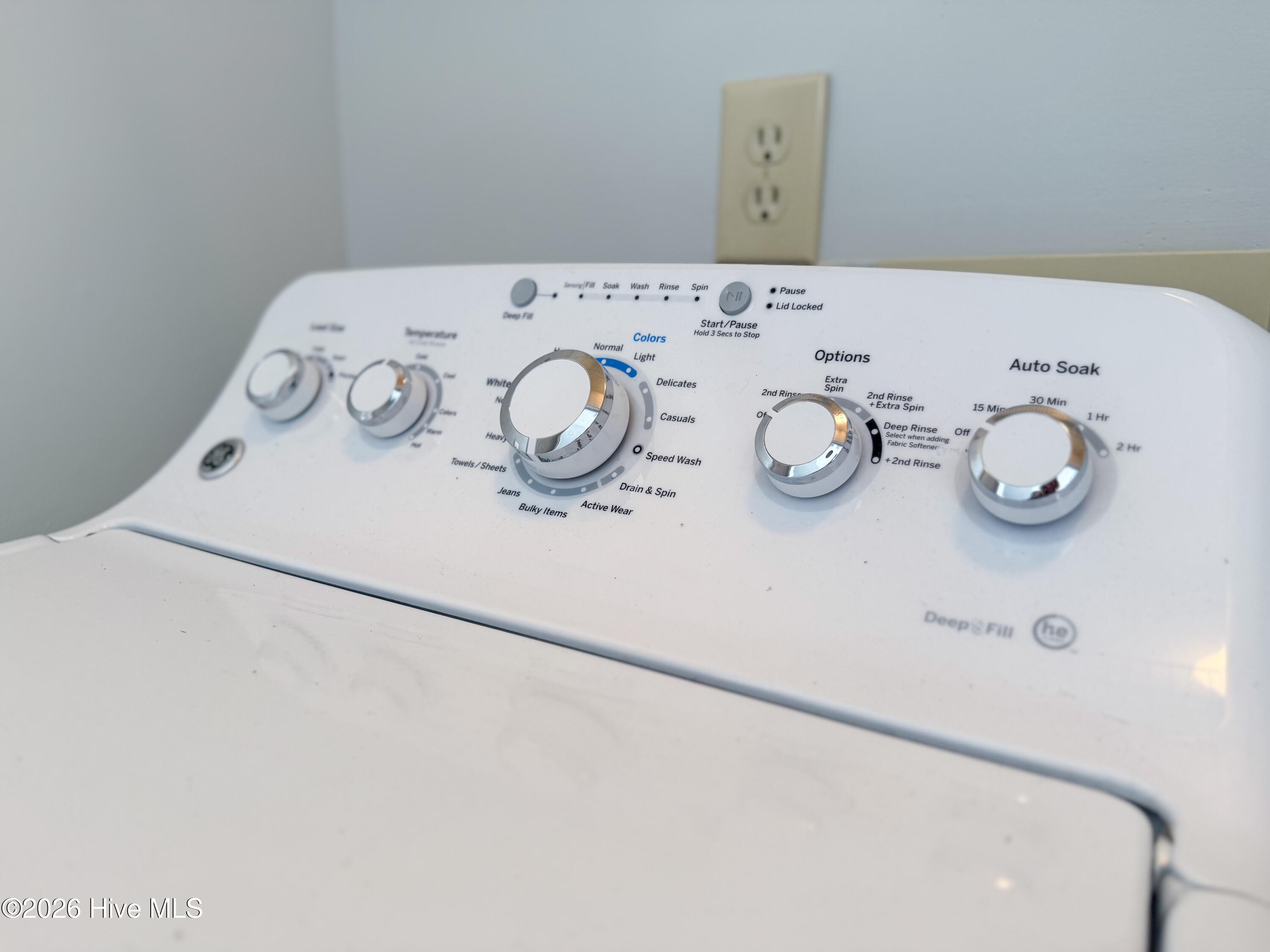 100565370 | Photo 45