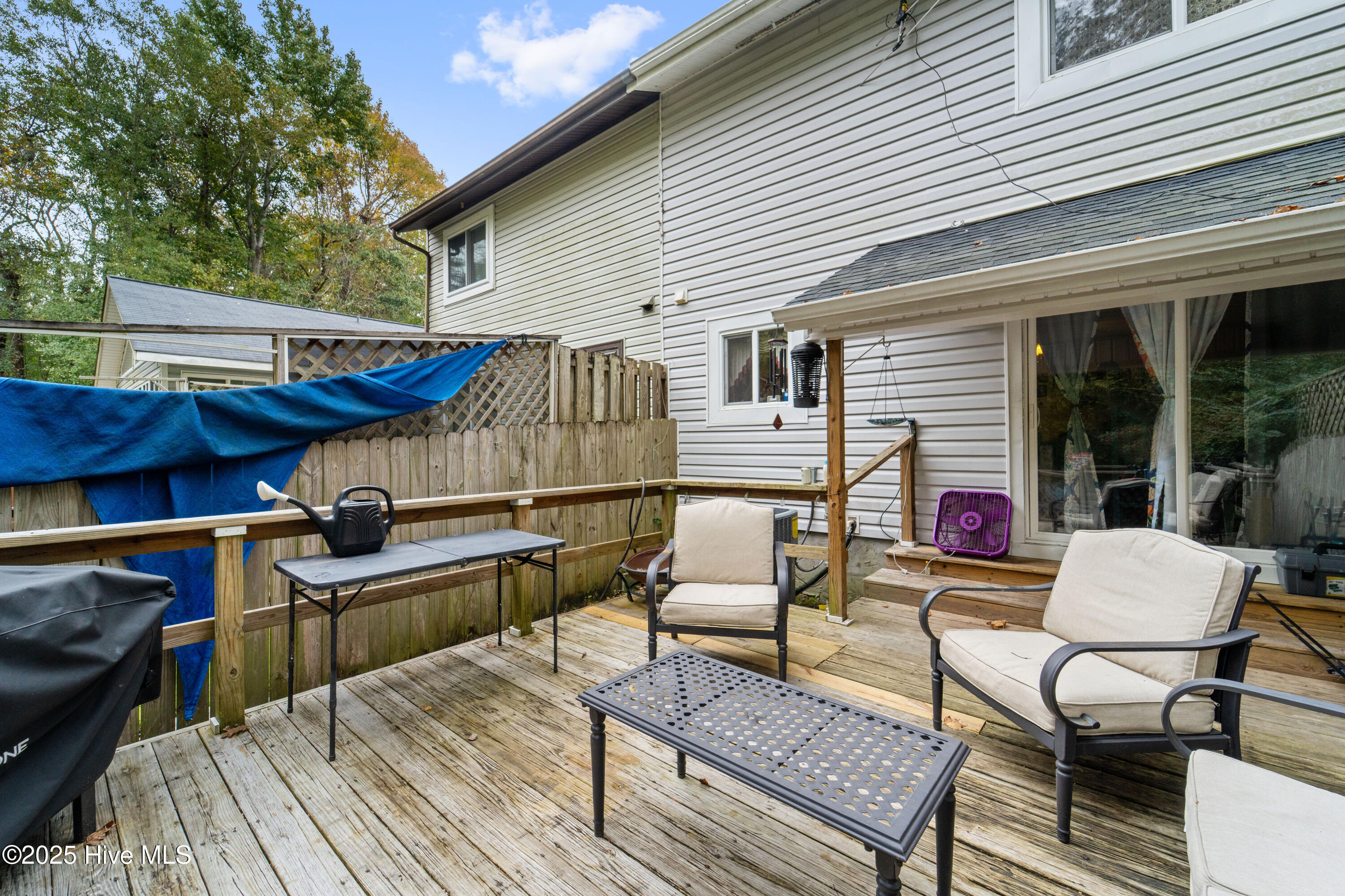 100538926 | Photo 18