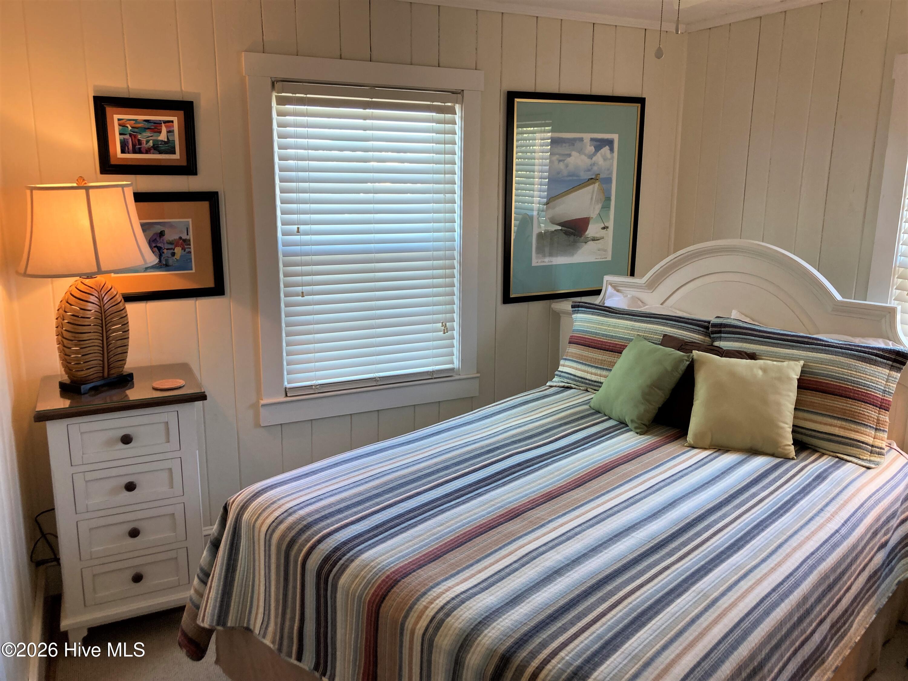 100560926 | Photo 21