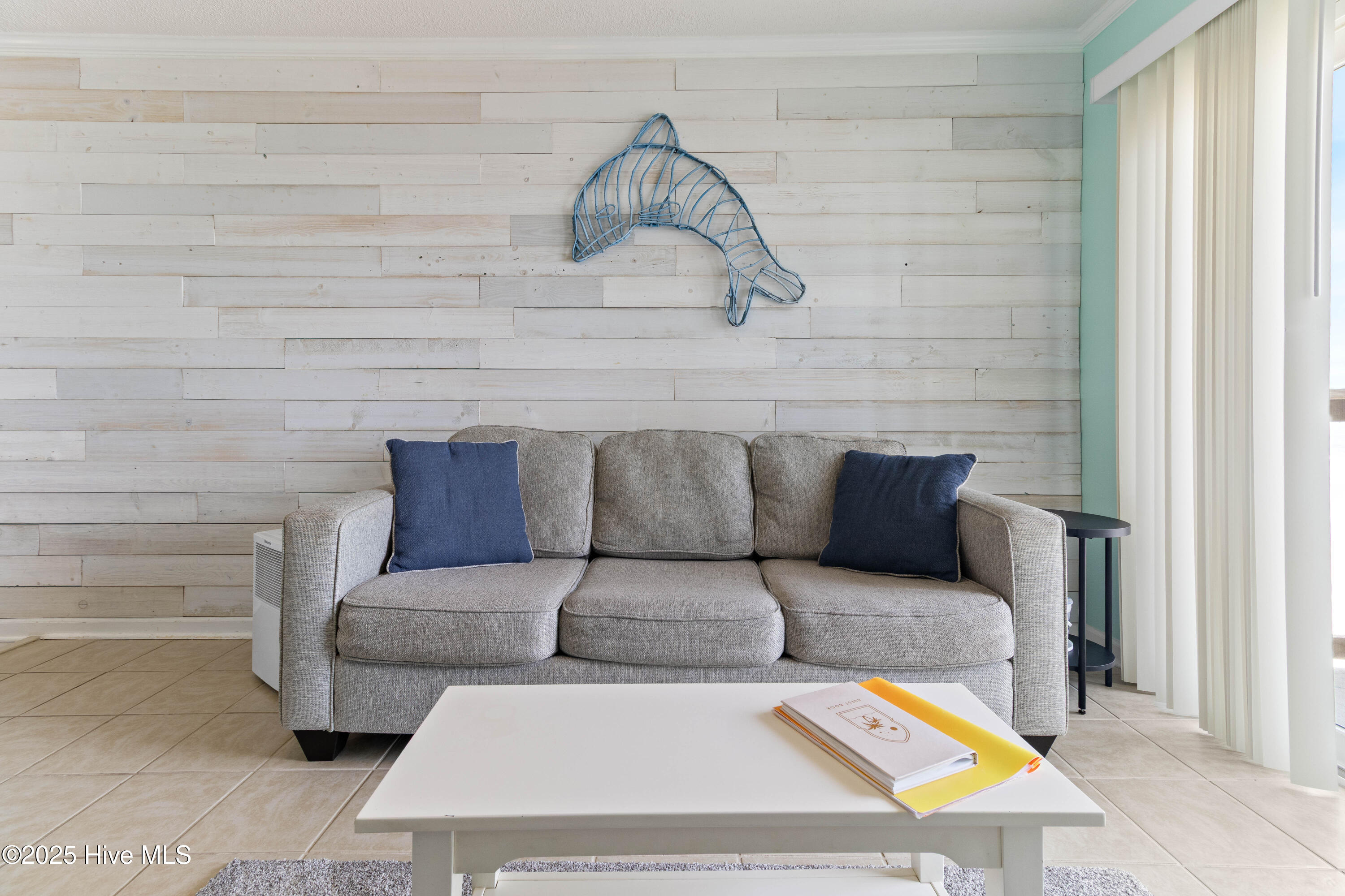 100553651 | Photo 18