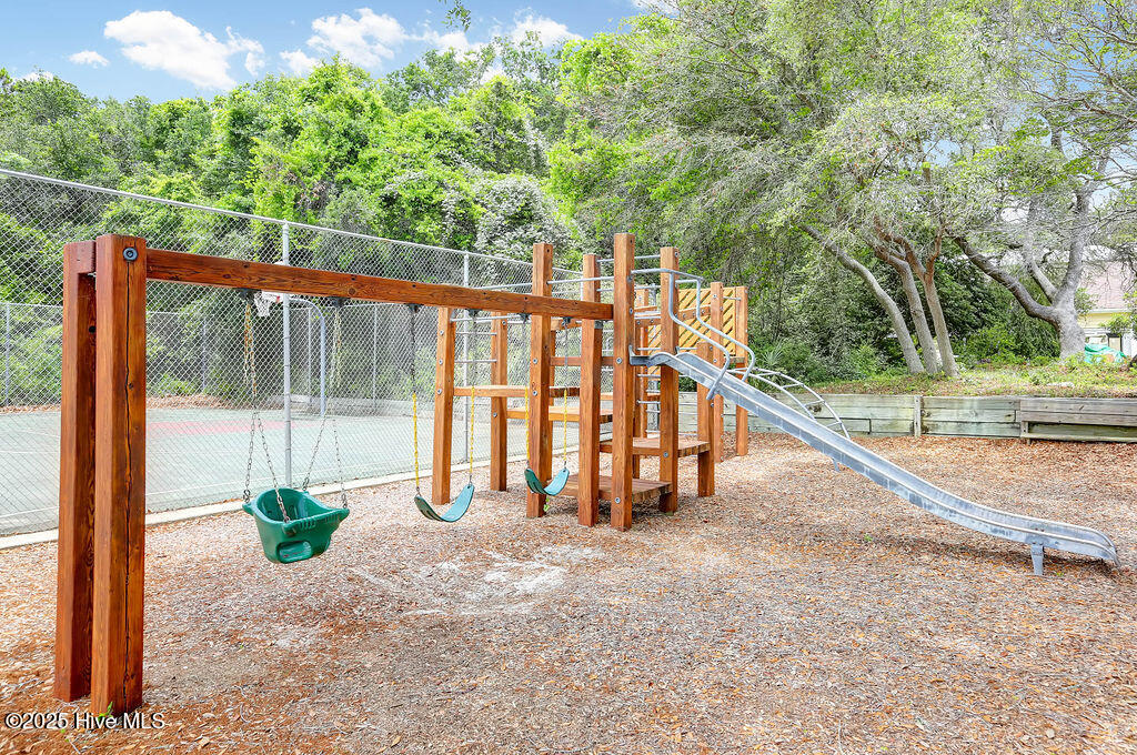 100556360 | Photo 89