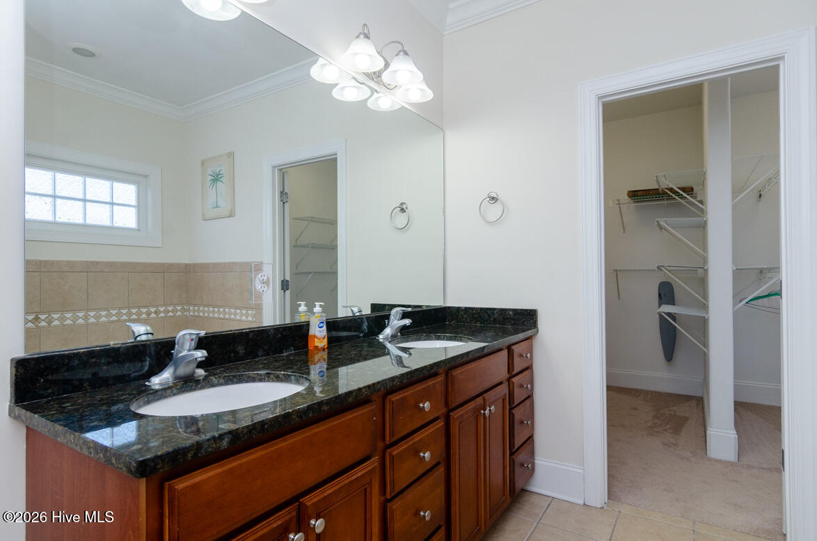 100550509 | Photo 37