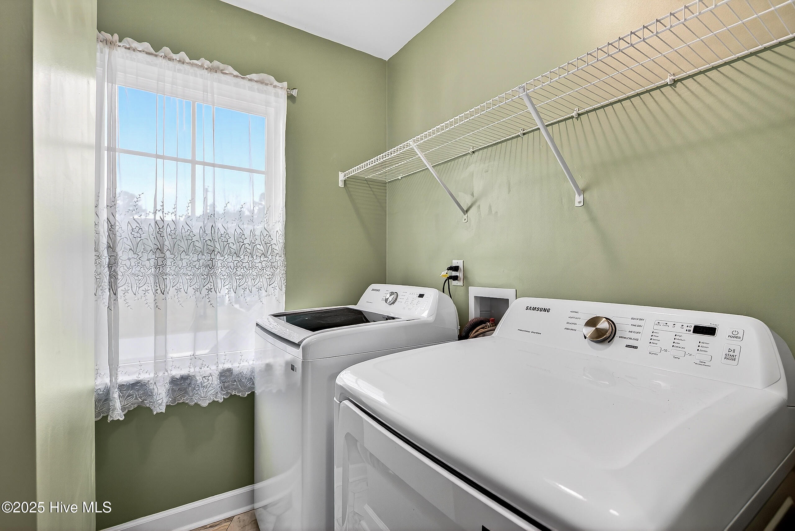 100544724 | Photo 27