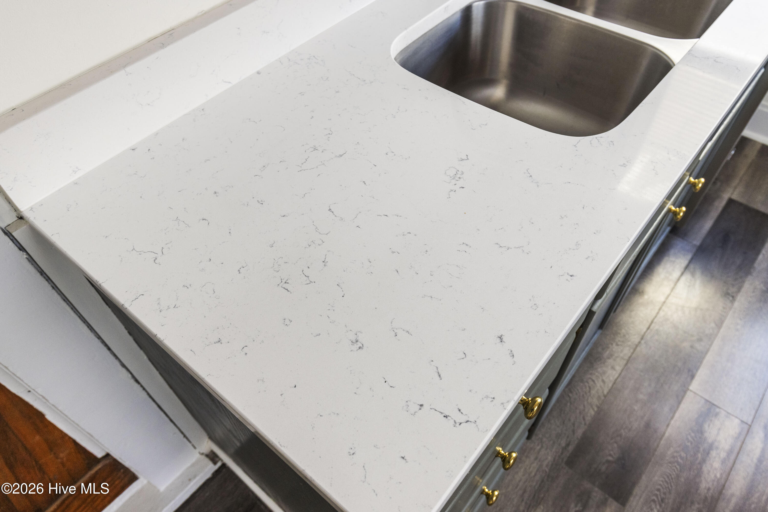 100549514 | Photo 17