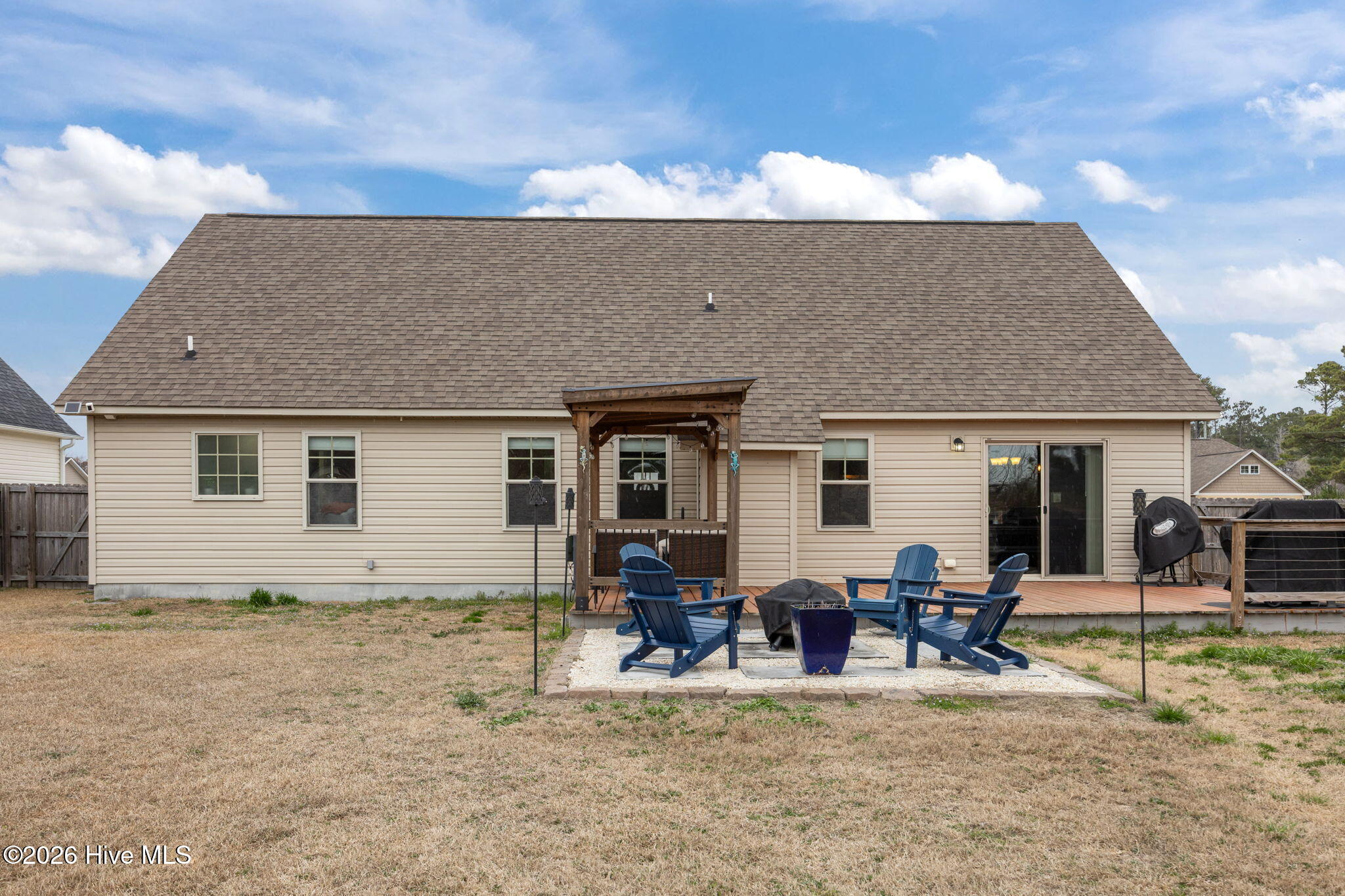 100557162 | Photo 37