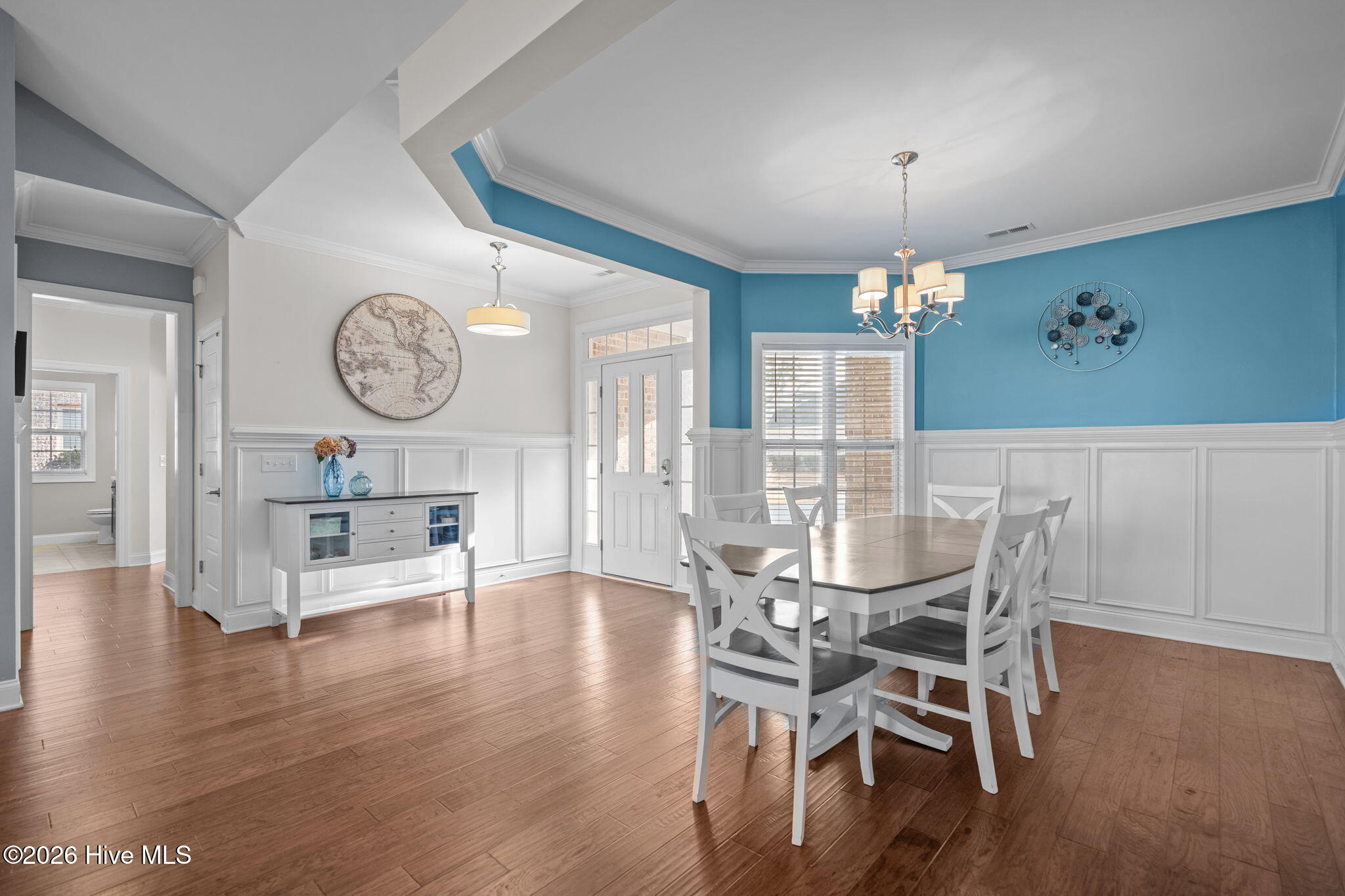 100548137 | Photo 10