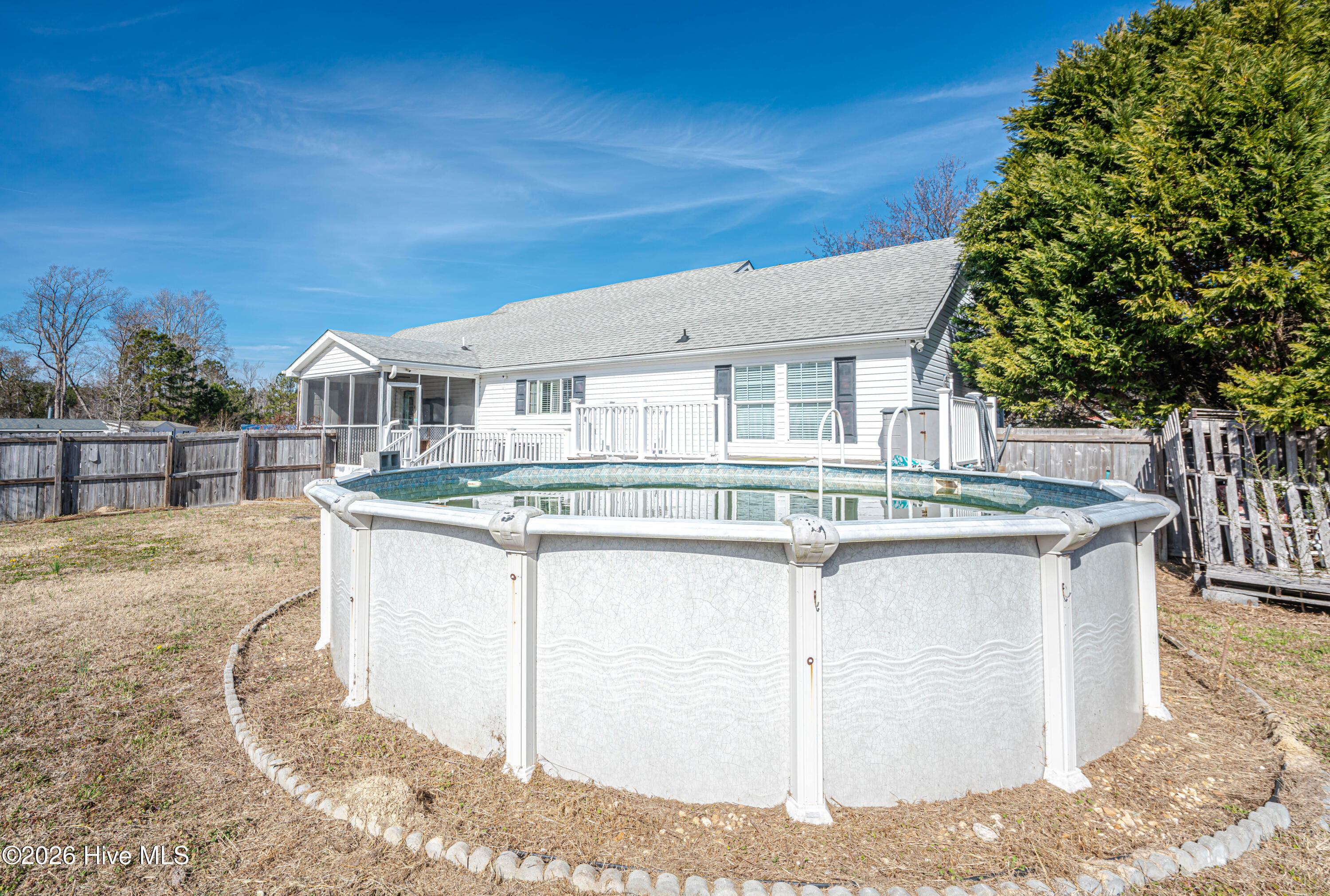 100552222 | Photo 37