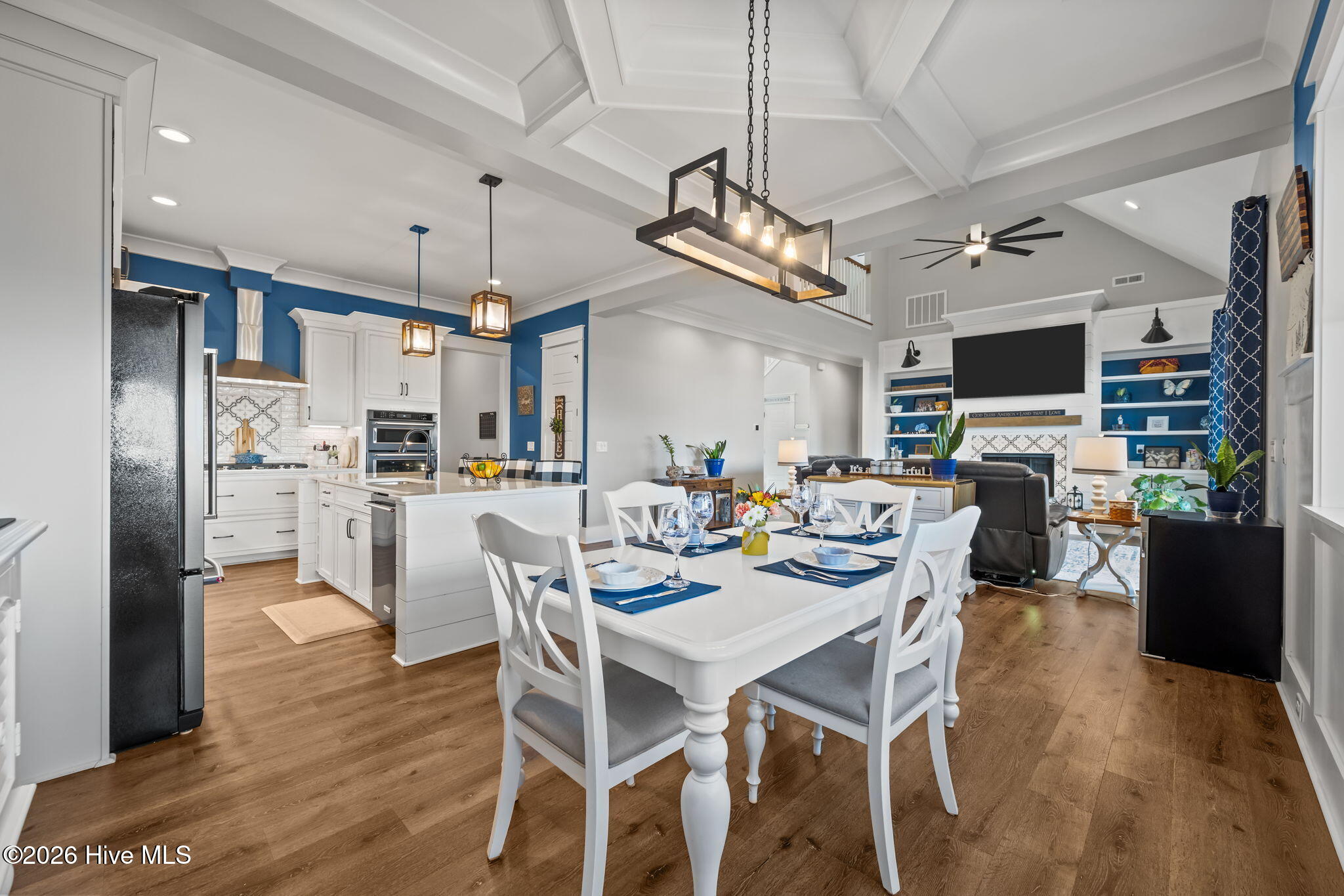 100555870 | Photo 17