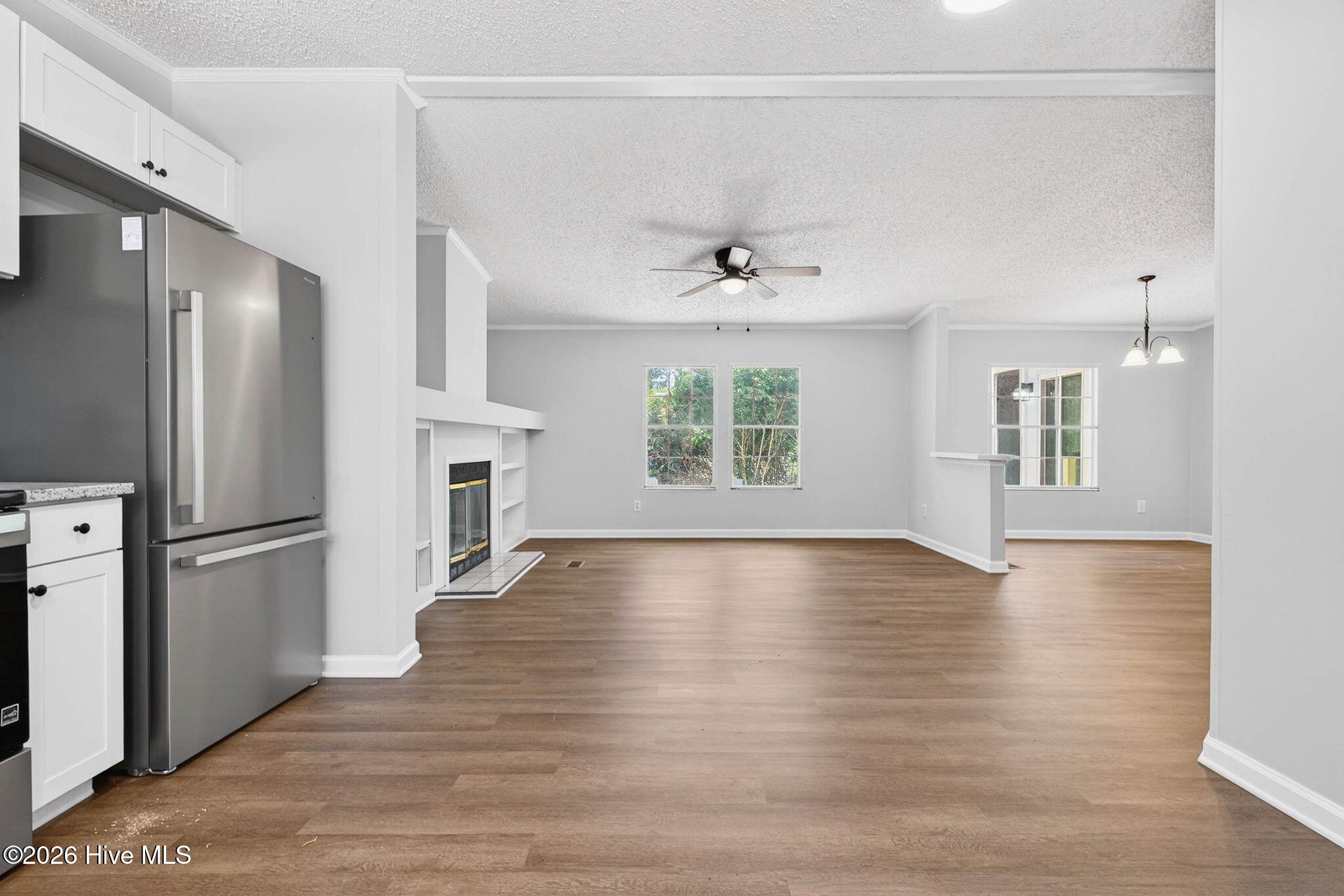 100565038 | Photo 14