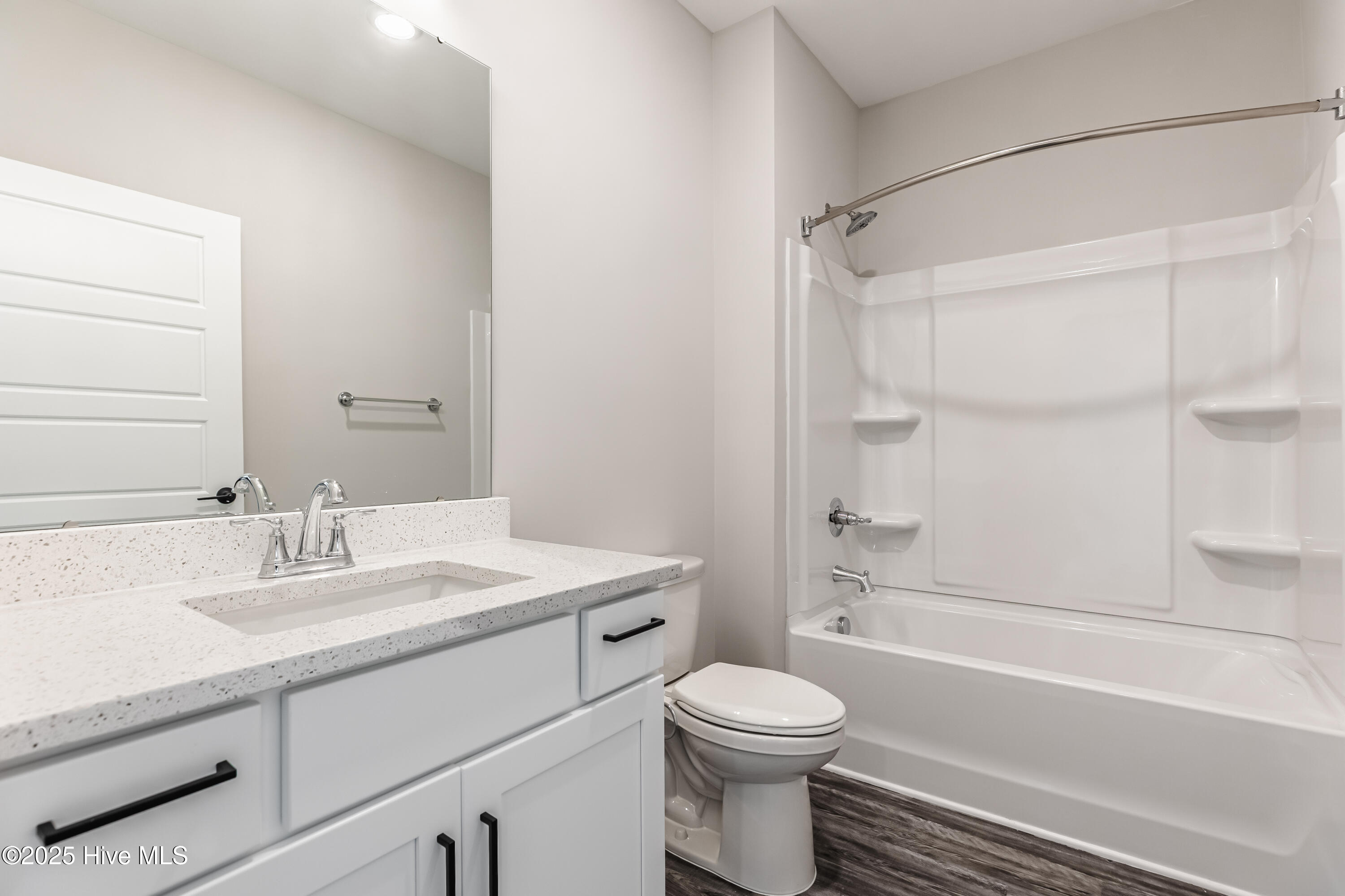 100529358 | Photo 32