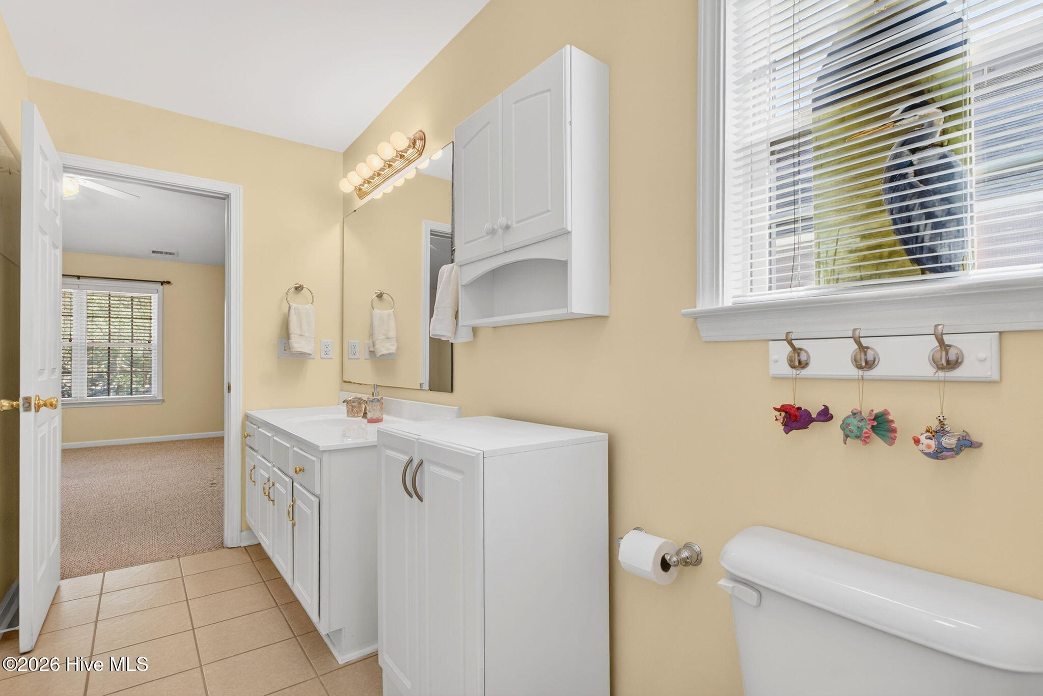 100558532 | Photo 34