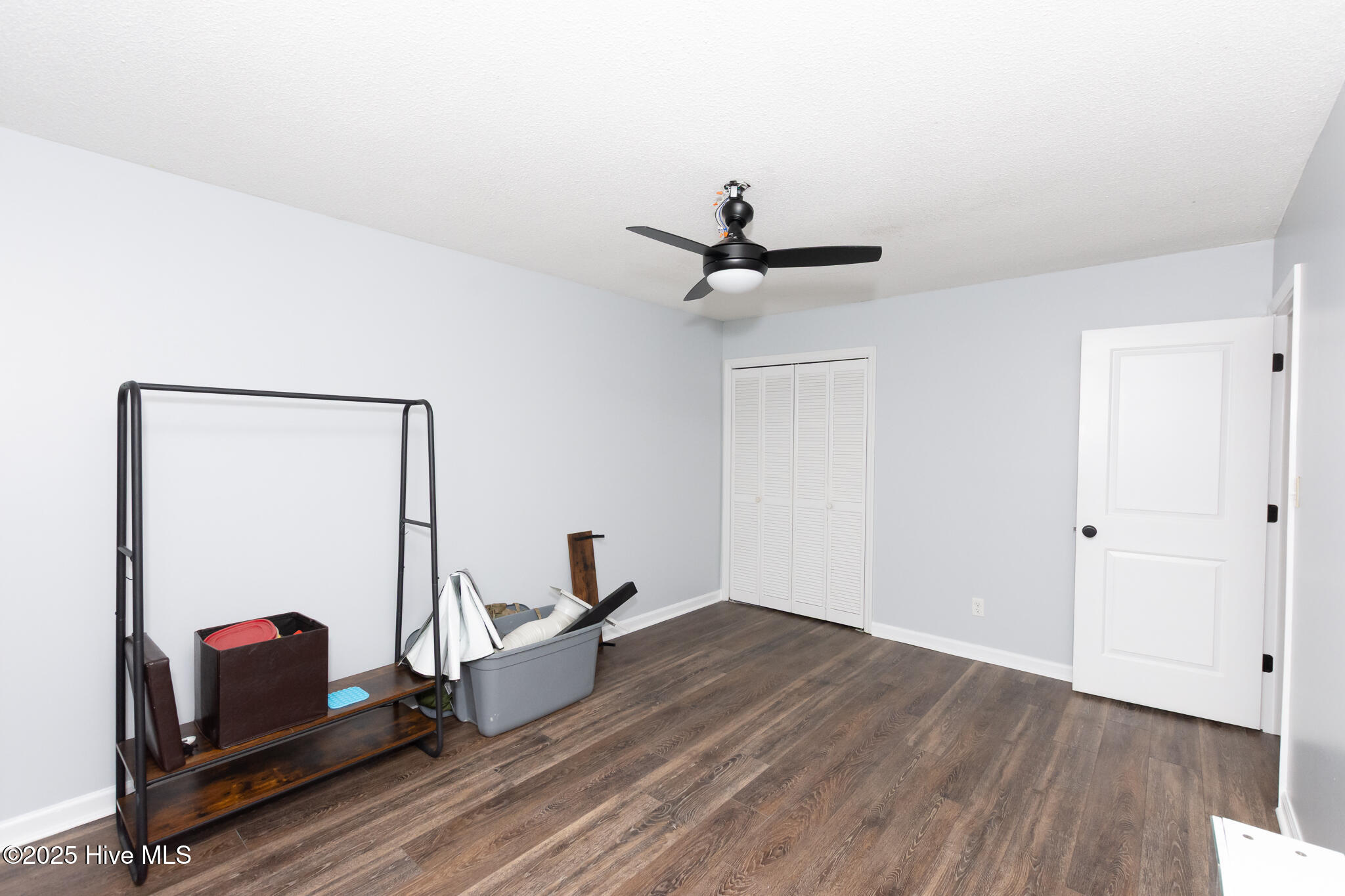 100546000 | Photo 32