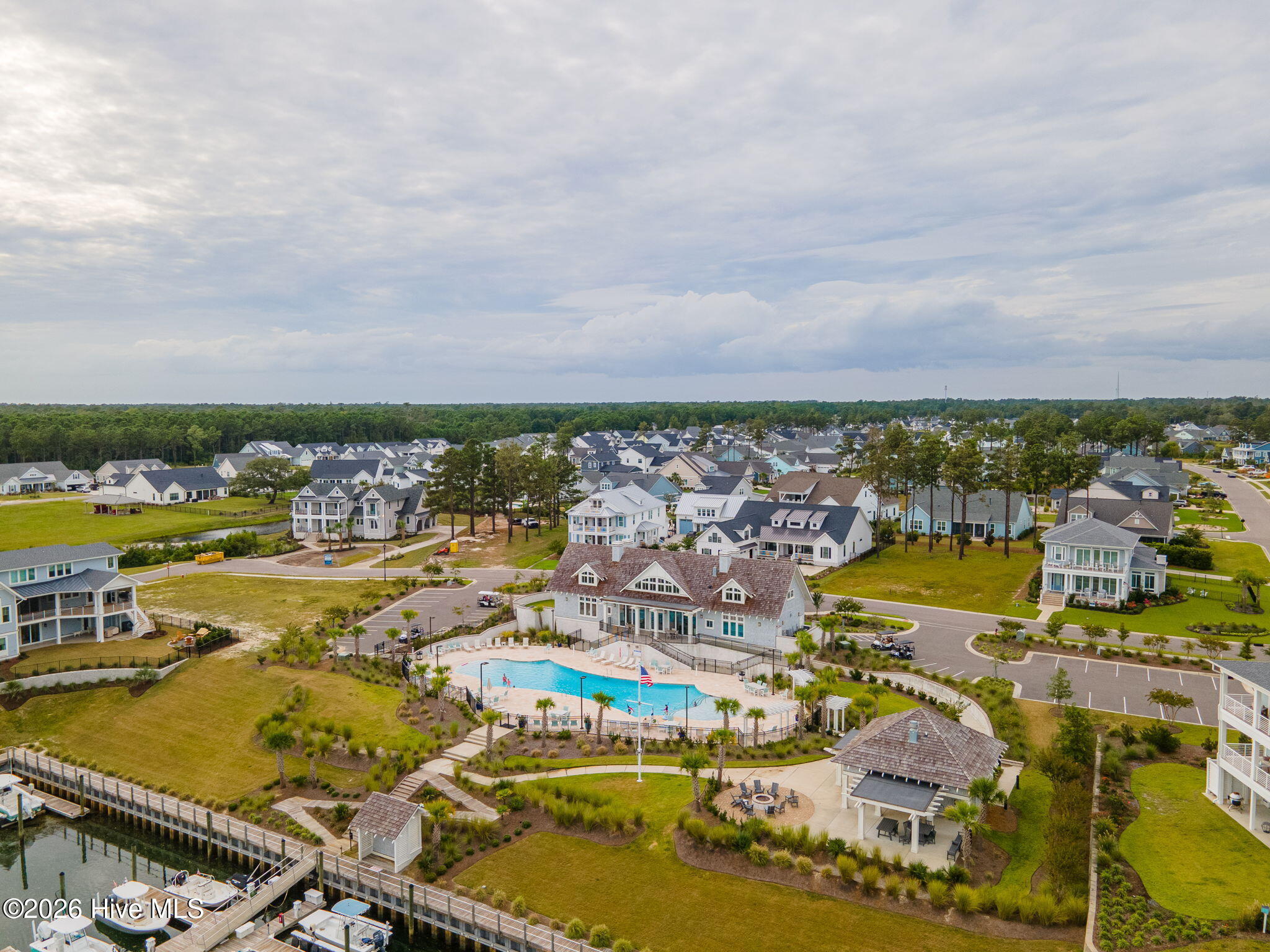 100558696 | Photo 18