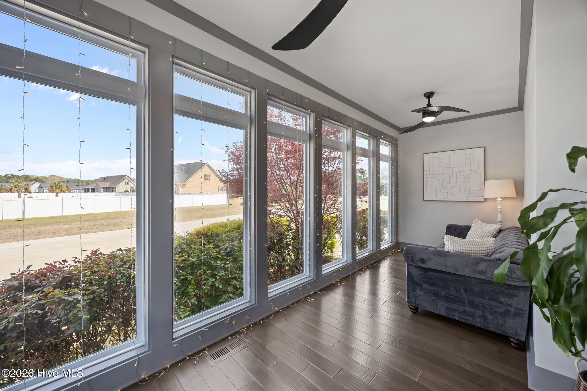 25-web-or-mls-BLS_0048