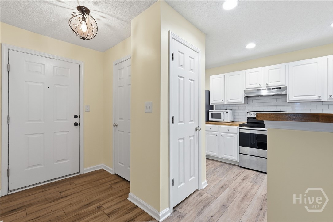 Photo 3 of Condo for sale at 3302 Walden Park Dr, Savannah, GA 31410 | MLS# SA361046 | Listing updated on 2026-09-16