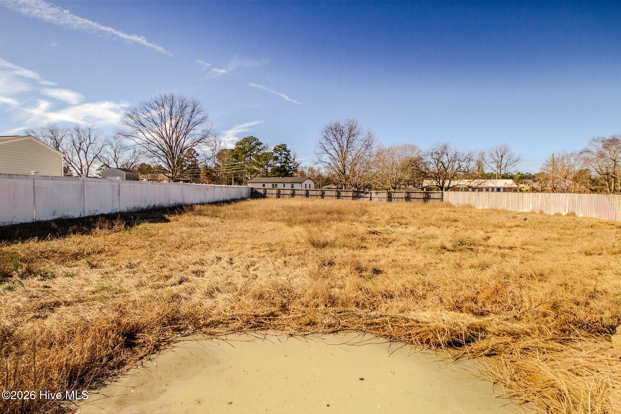 100549051 | Photo 24