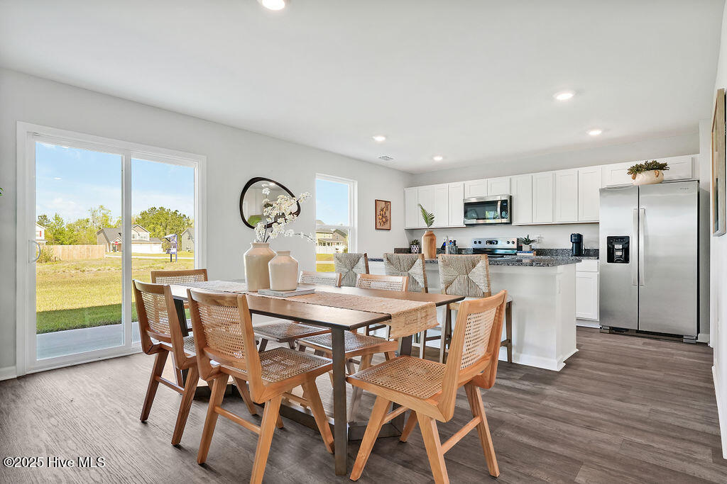 100535563 | Photo 12