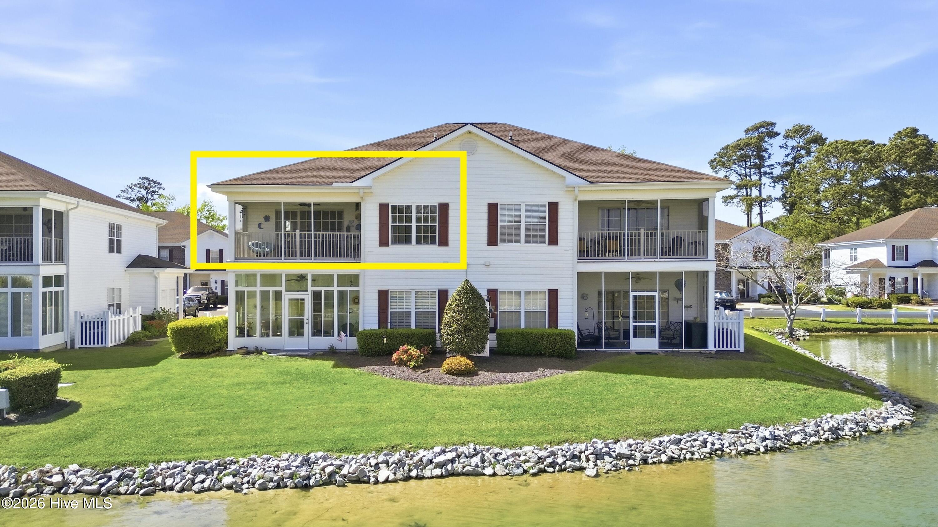 100564419 | Photo 41